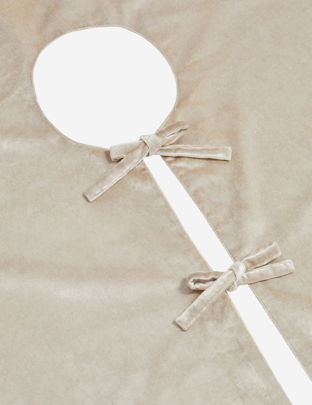 Lulu and Georgia - Brandis Velvet Tree Skirt