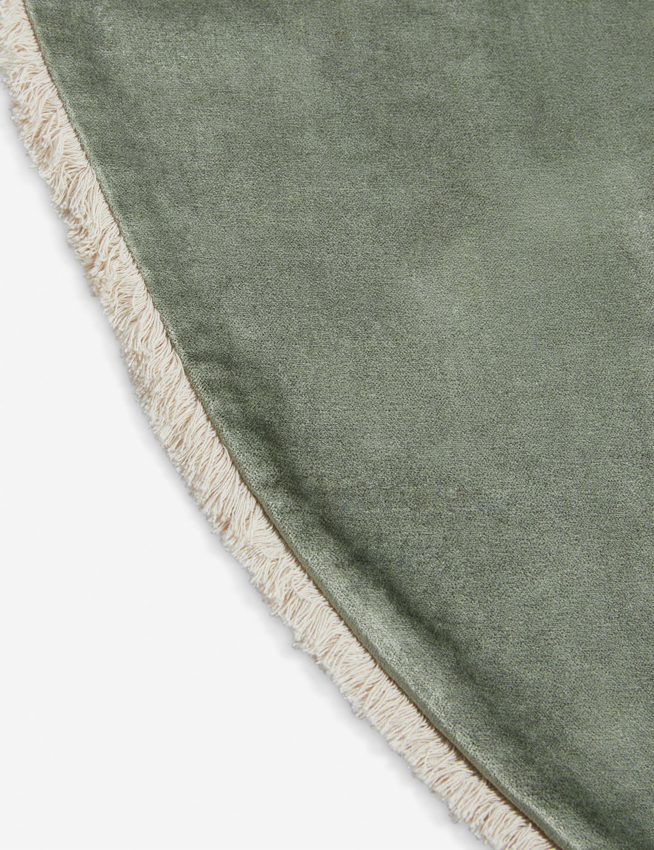 Lulu and Georgia - Brandis Velvet Tree Skirt