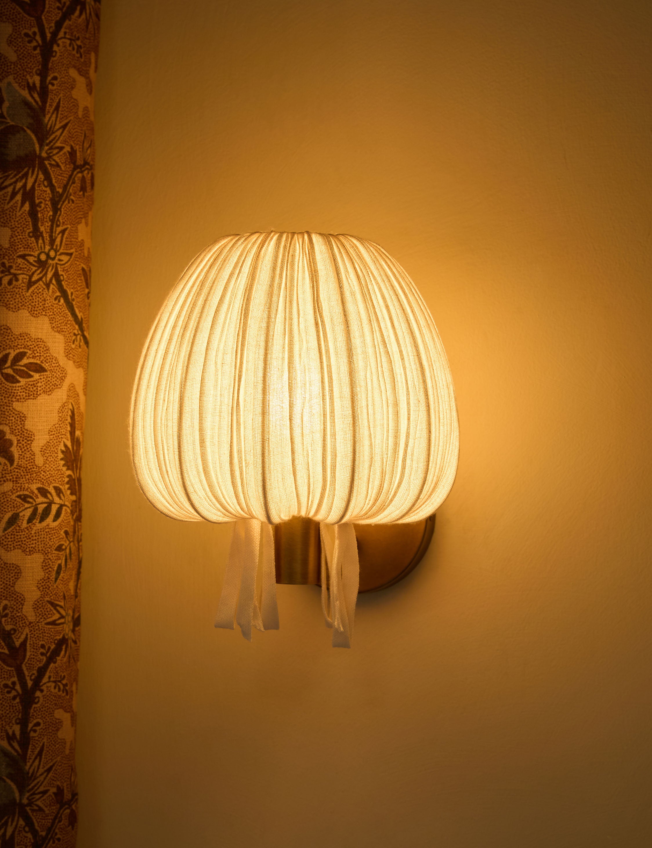 Lulu and Georgia - Camas Sconce