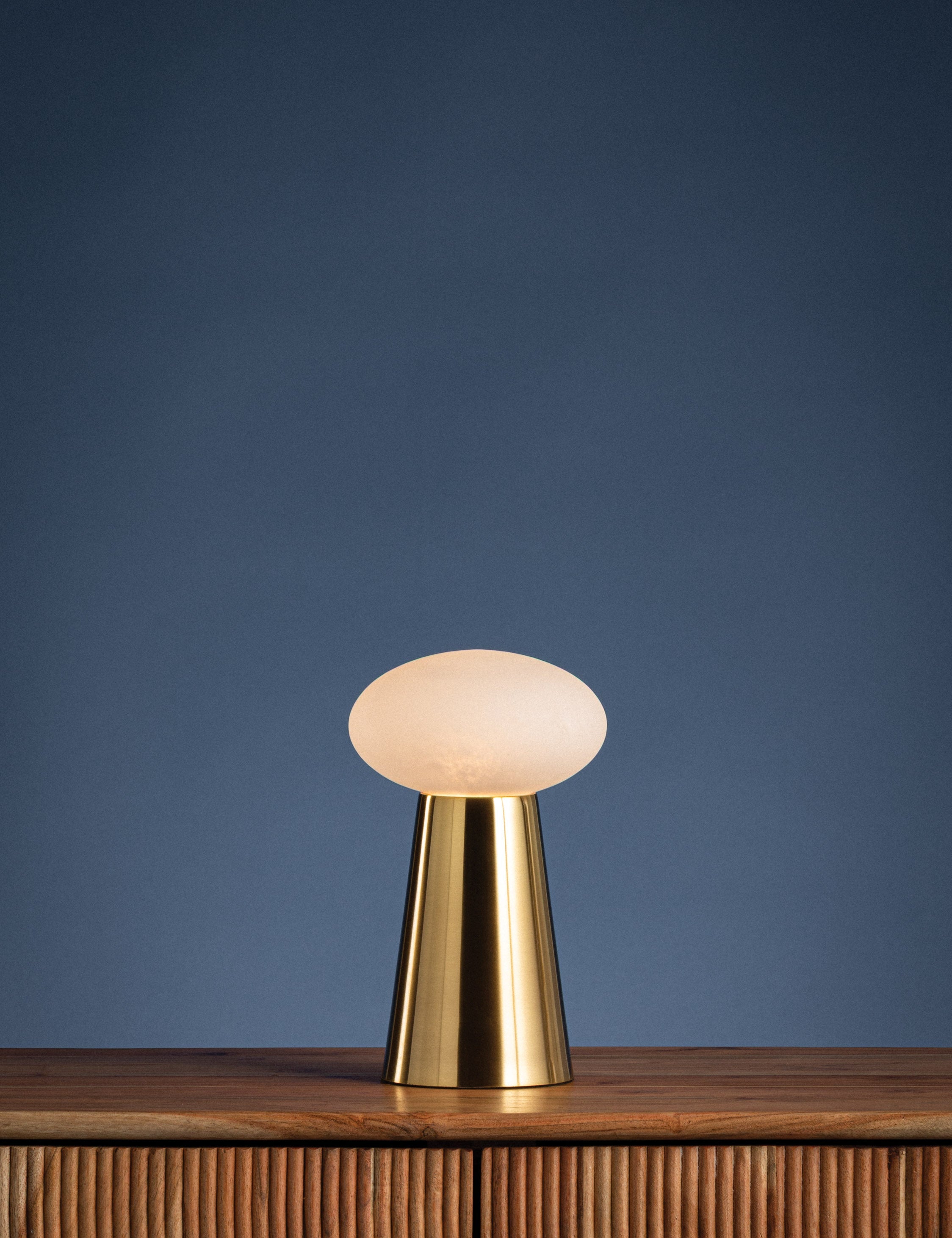 Lulu and Georgia - Clavel Mini Cordless Table Lamp