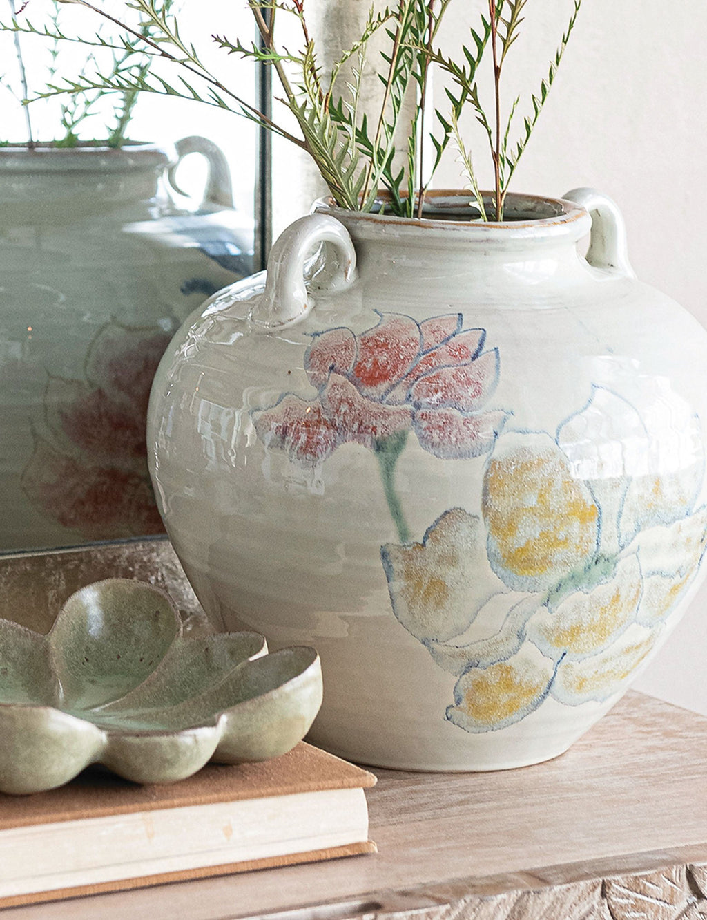 Lulu and Georgia - Kirsi Vase