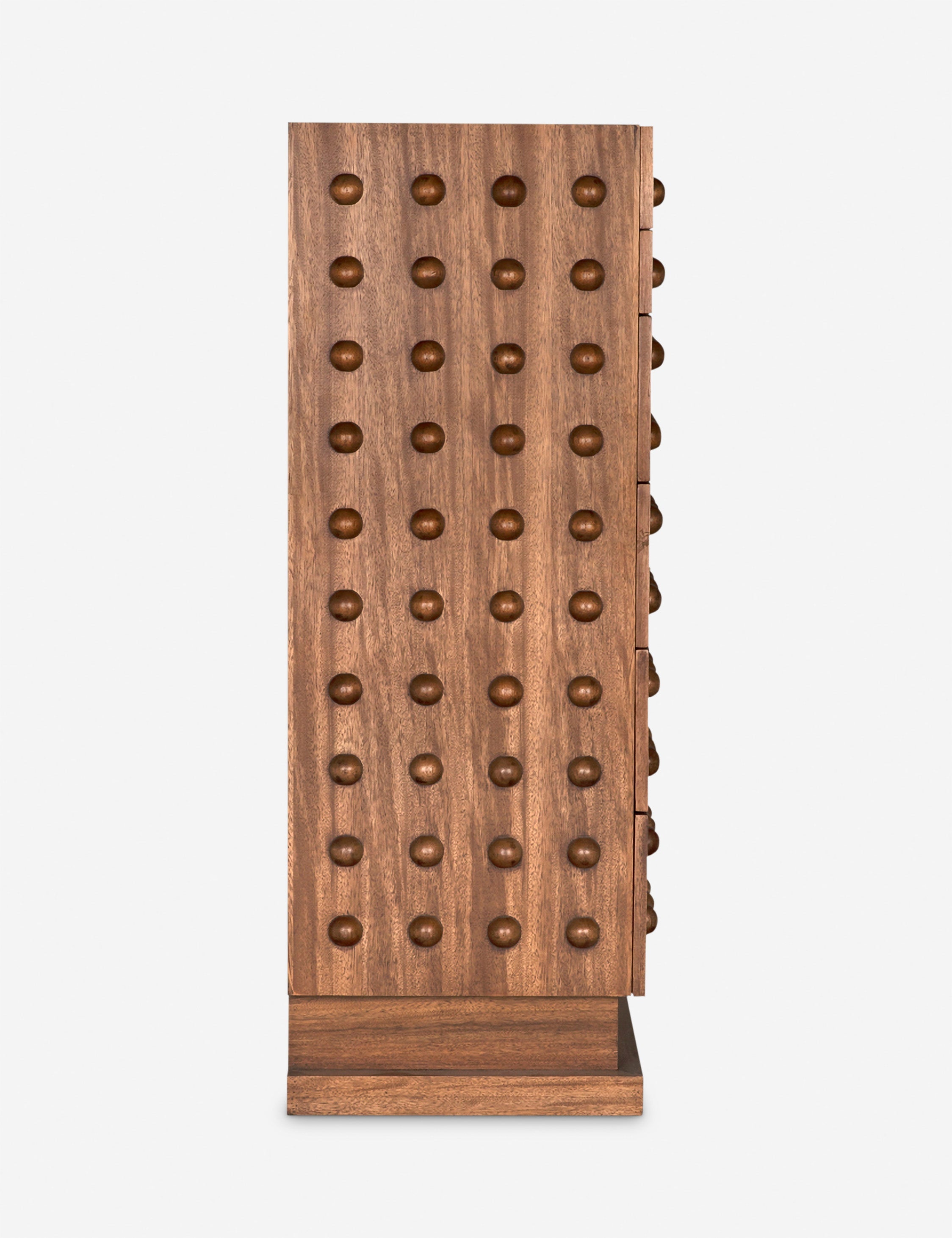 Lulu and Georgia - Hinda Cabinet