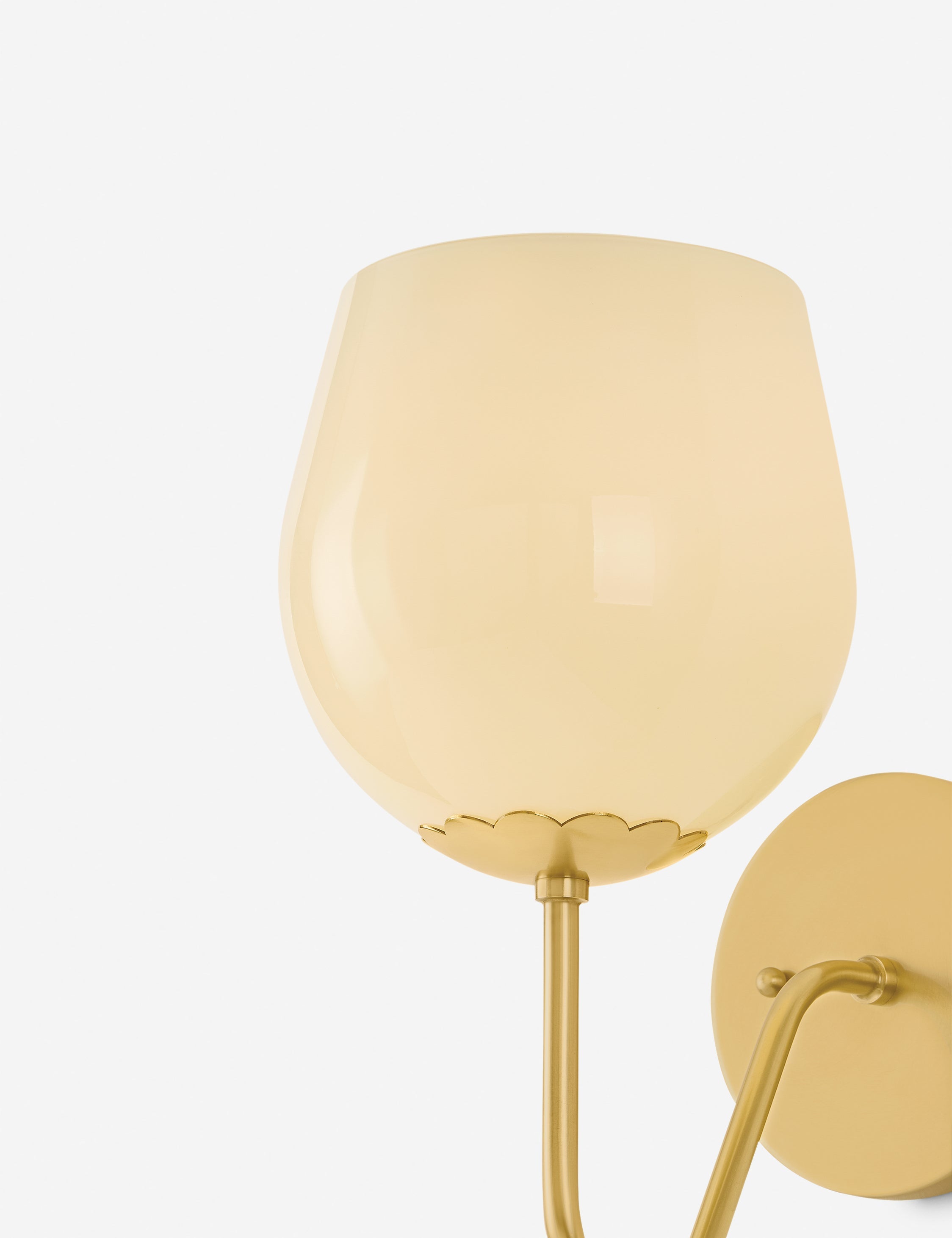 Lulu and Georgia - Senio Sconce