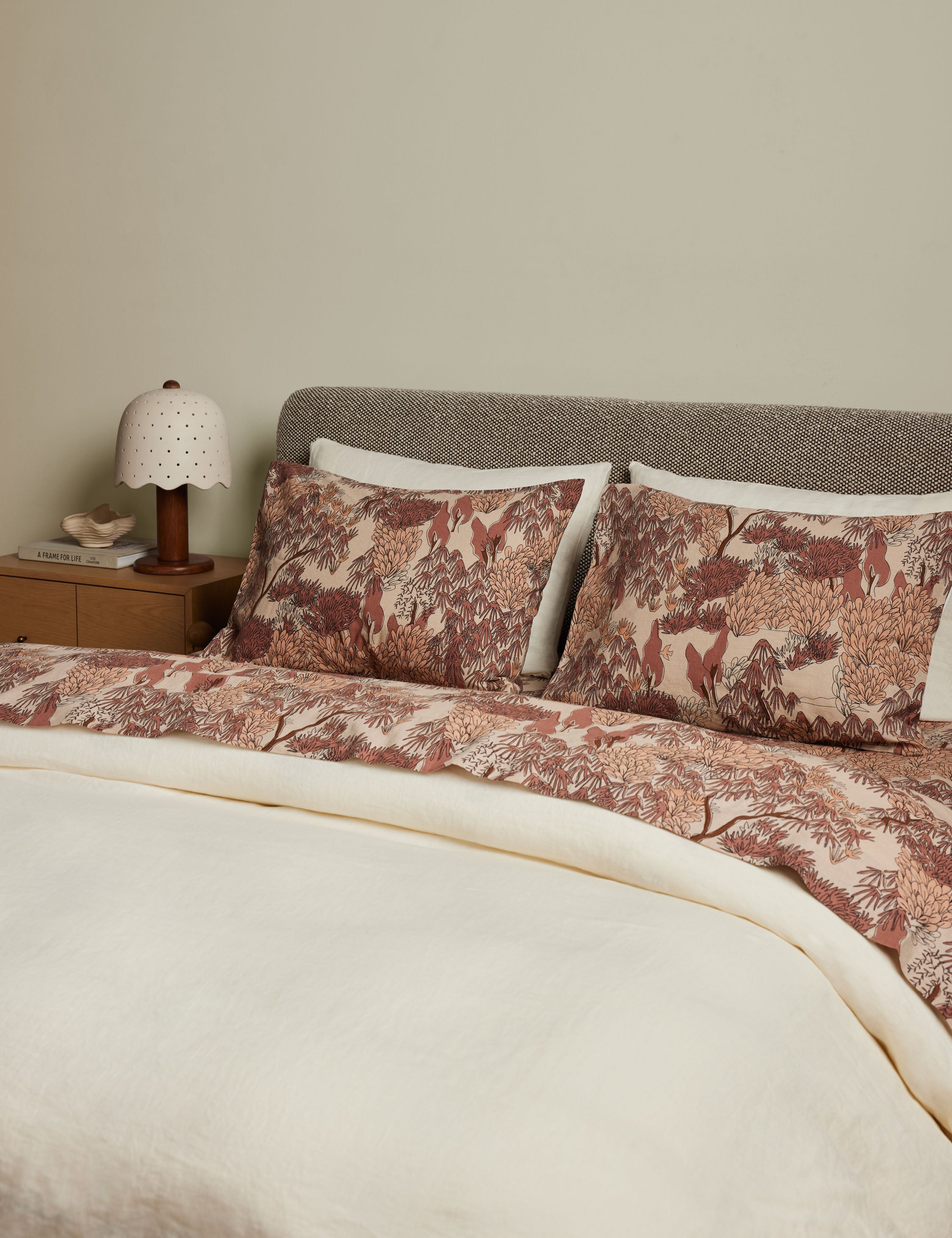 Lulu and Georgia - Garden Walk Linen Cotton Sheet Set by Sarah Sherman Samuel