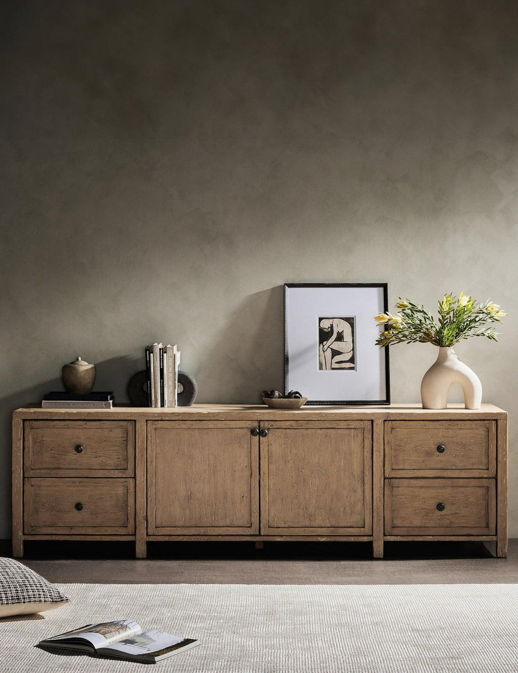 Lulu and Georgia - Sabella Media Console