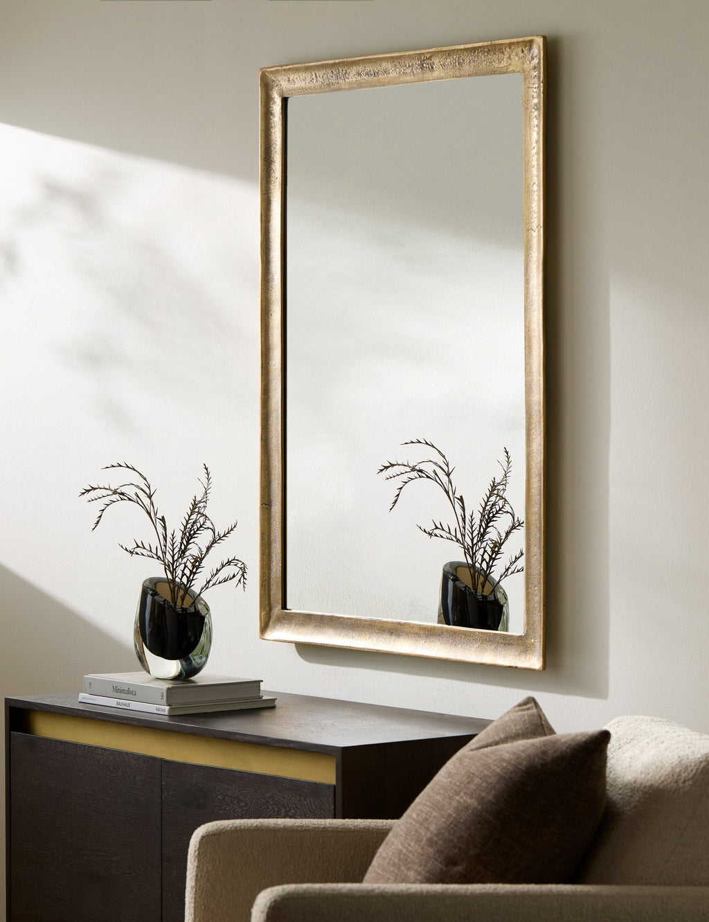 Lulu and Georgia - Efrain Mirror