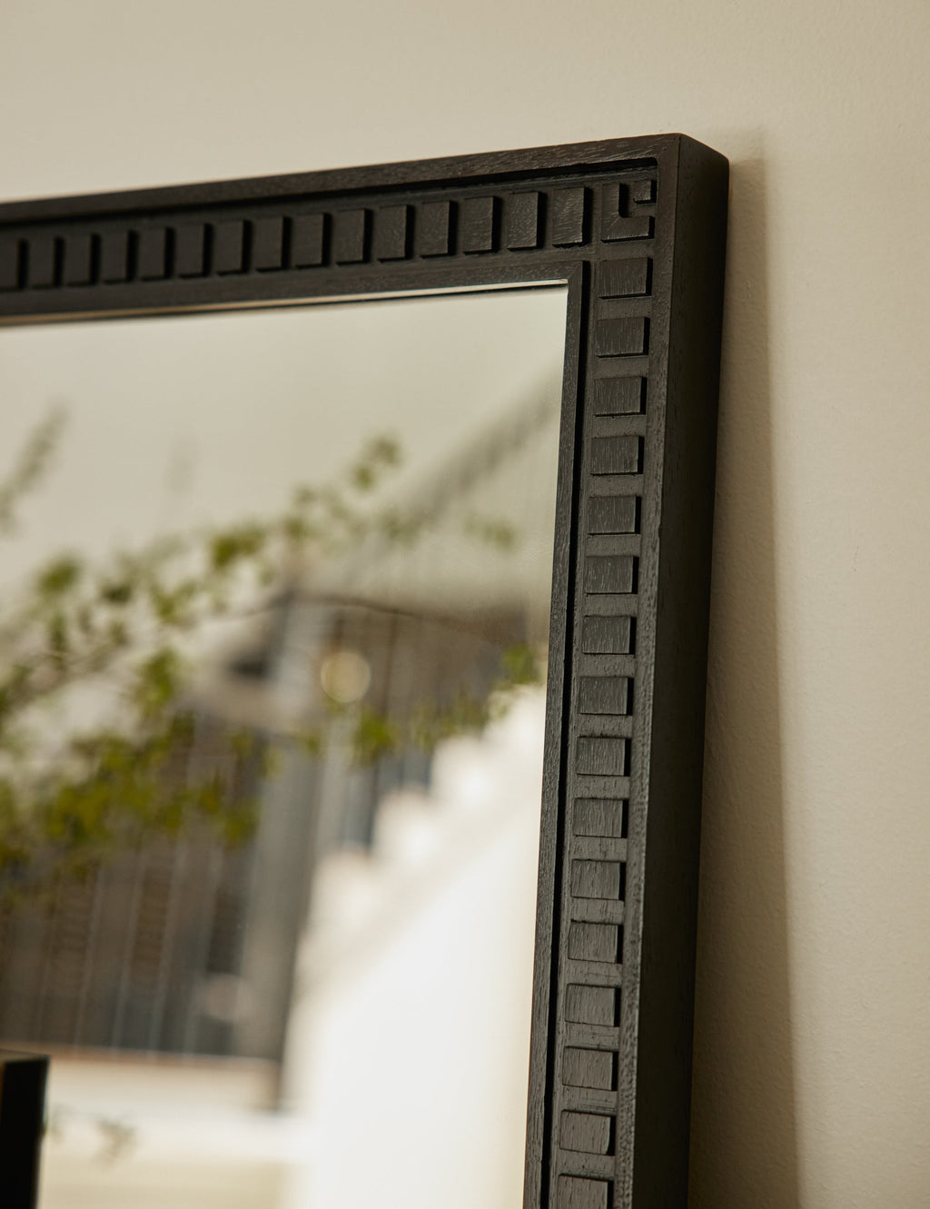 Lulu and Georgia - Thelma Mirror