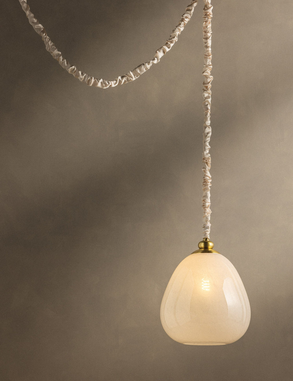 Lulu and Georgia - Ariyah Pendant Light