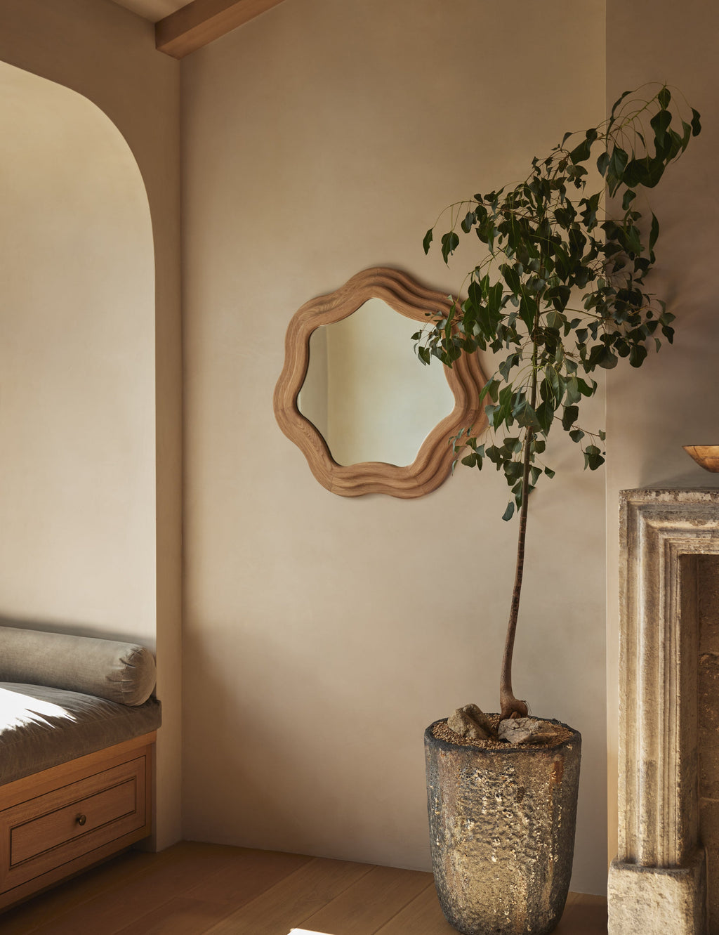 Lulu and Georgia - Lera Round Mirror