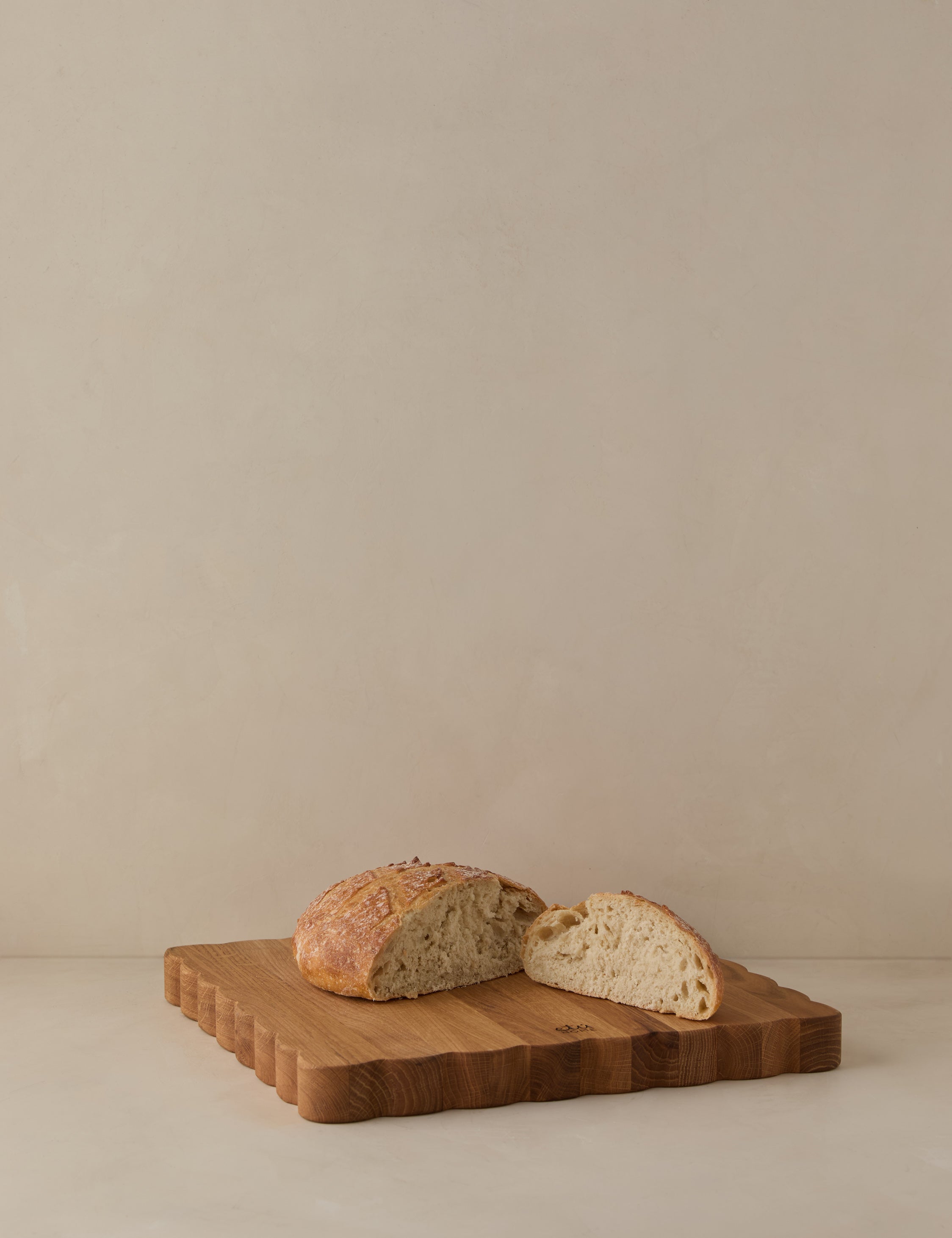Lulu and Georgia - Scalloped Cutting Board by etúHOME
