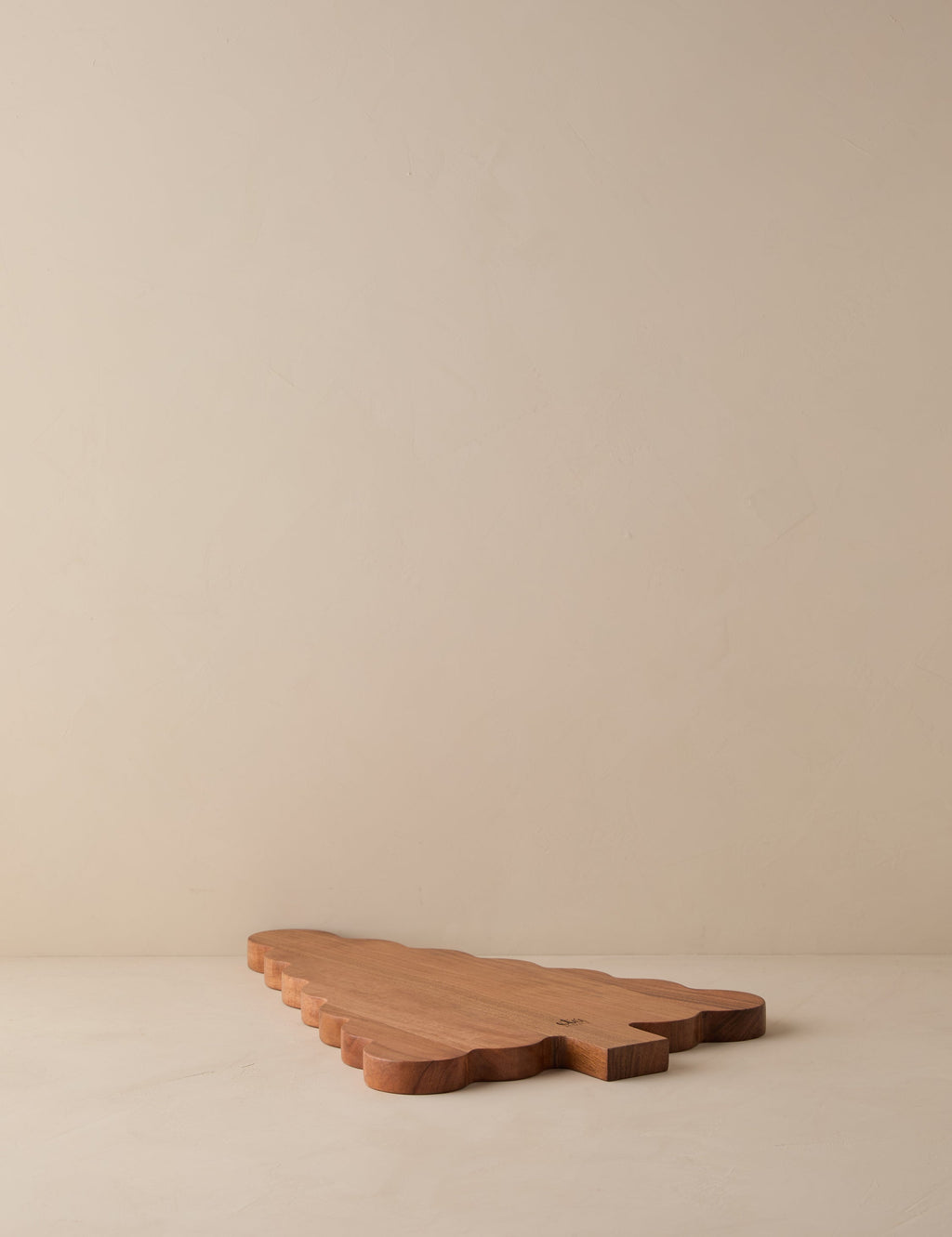 Lulu and Georgia - Scalloped Tree Cutting Board by etúHOME