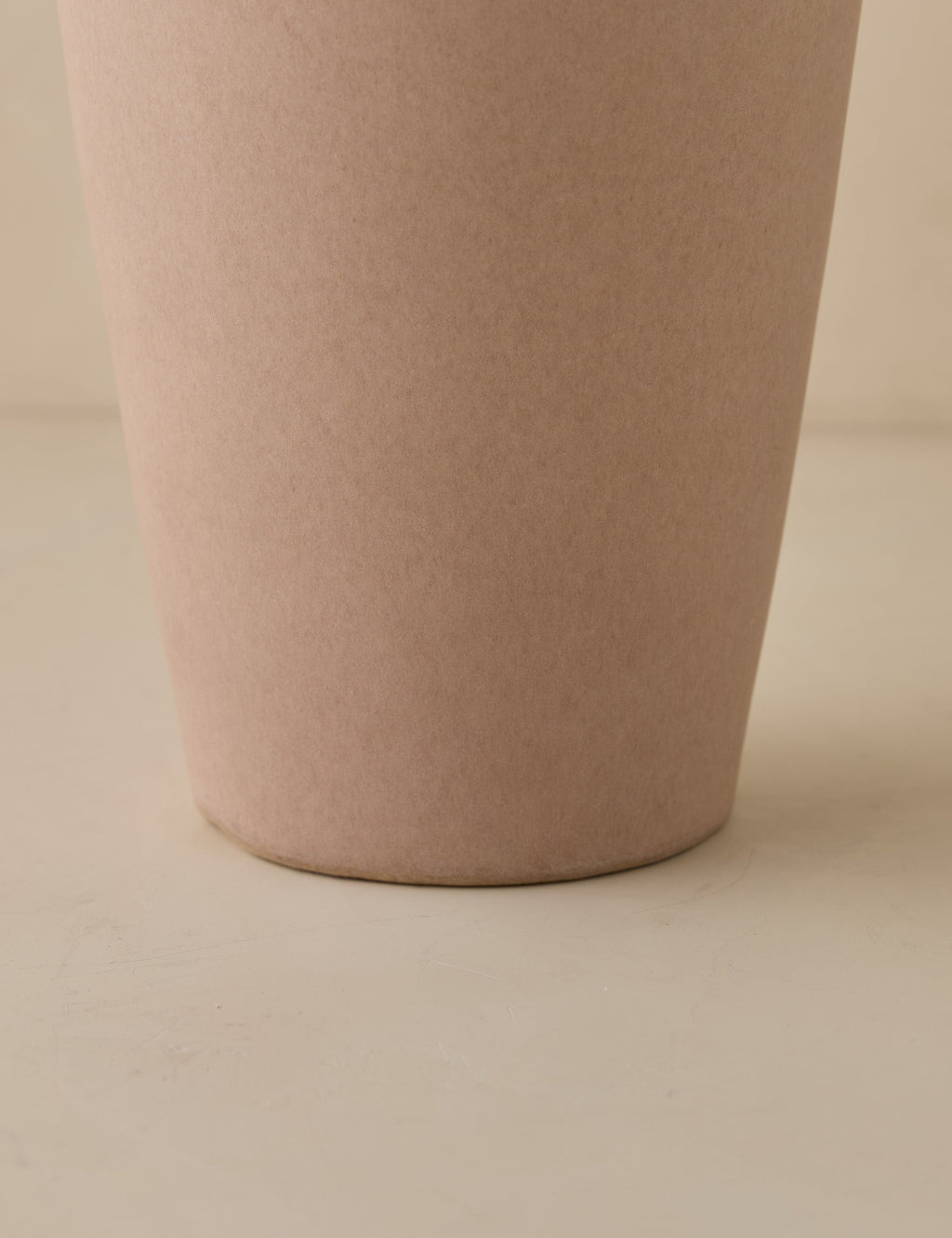 Lulu and Georgia - Tenya Vase