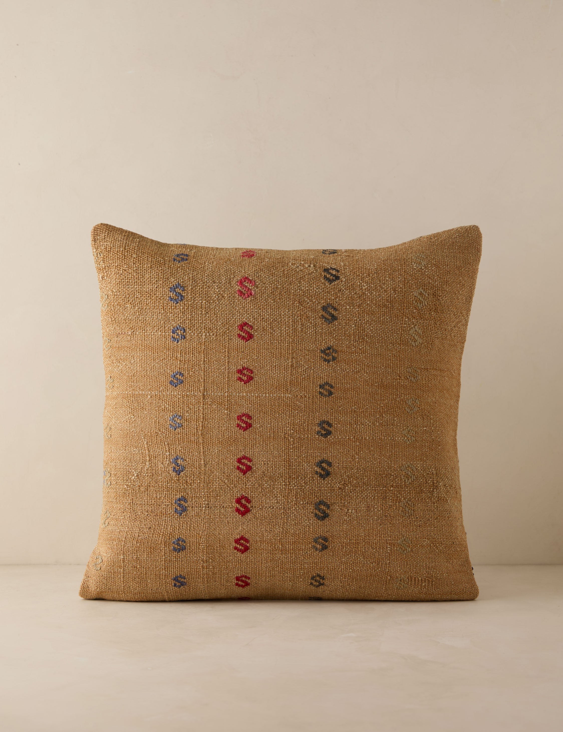 Lulu and Georgia - Vintage Pillow No. 113, 20" x 20"
