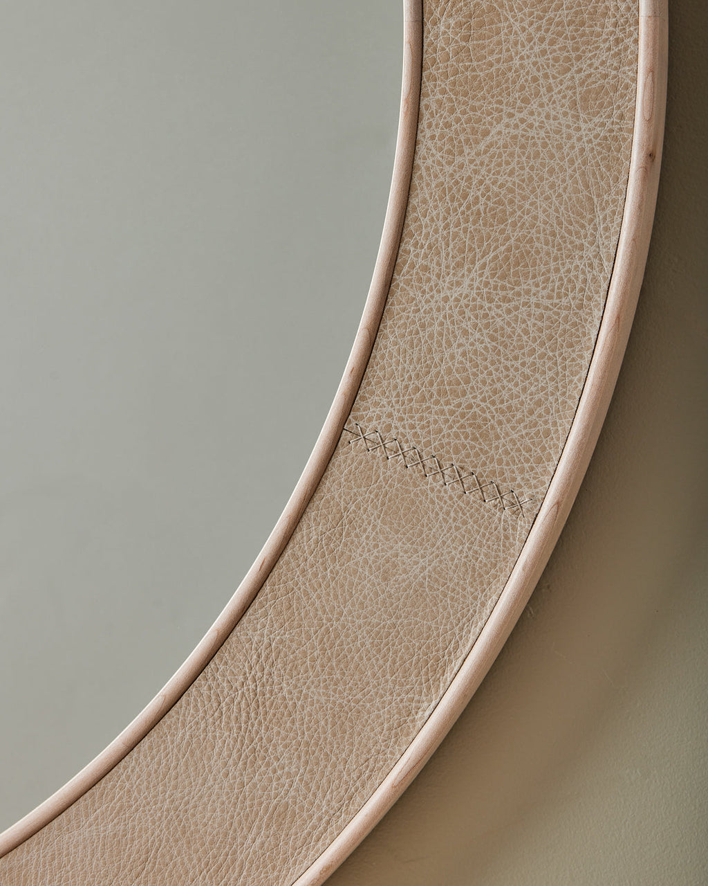 Lostine - Norse Circle Mirror