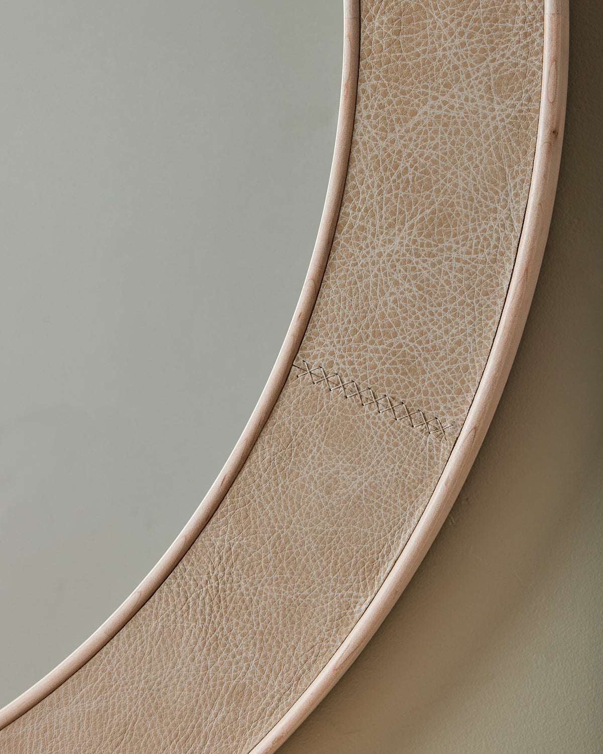Lostine - Norse Circle Mirror