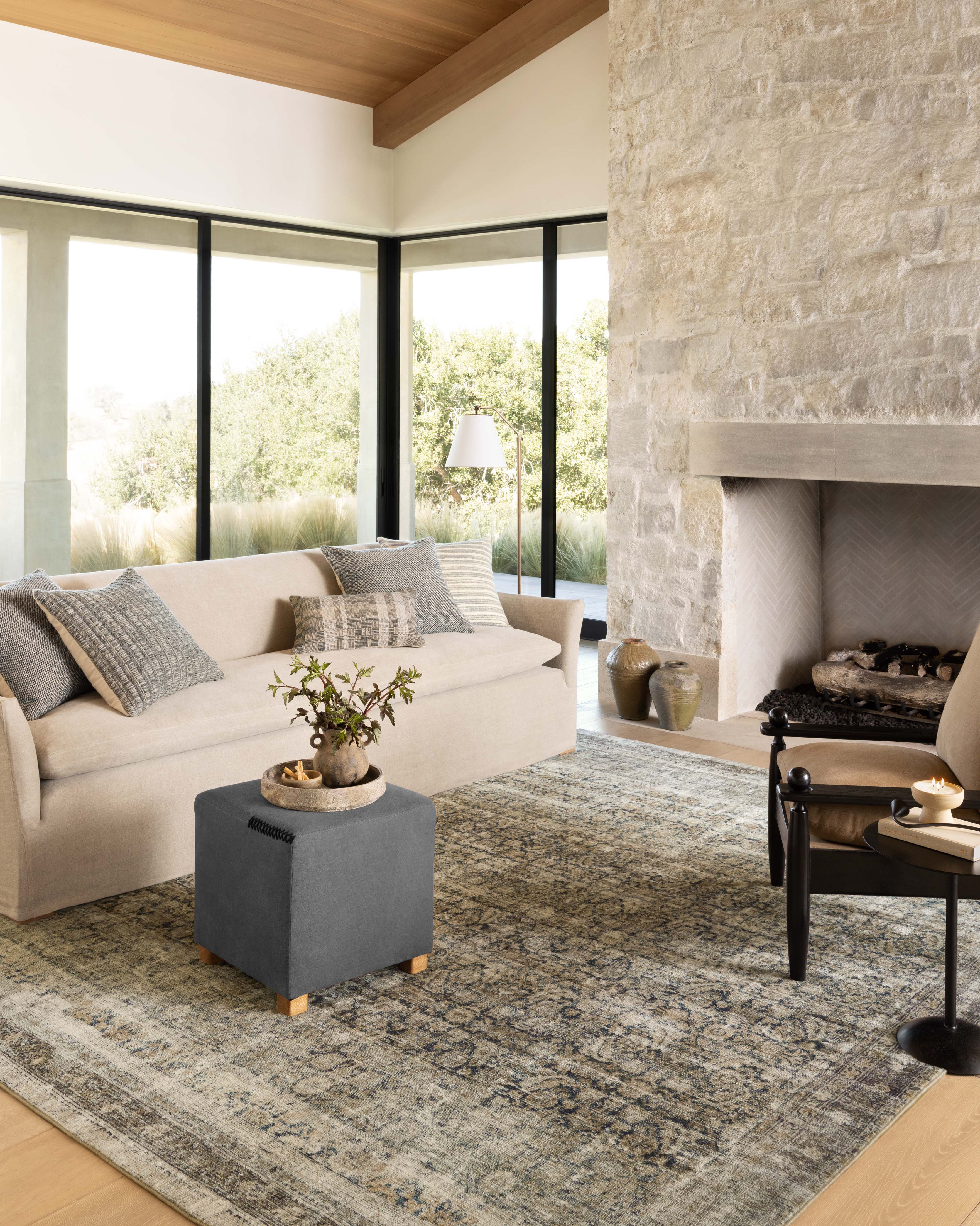 Amber Interiors - Morgan MOG - 02 Navy / Sand Area Rug