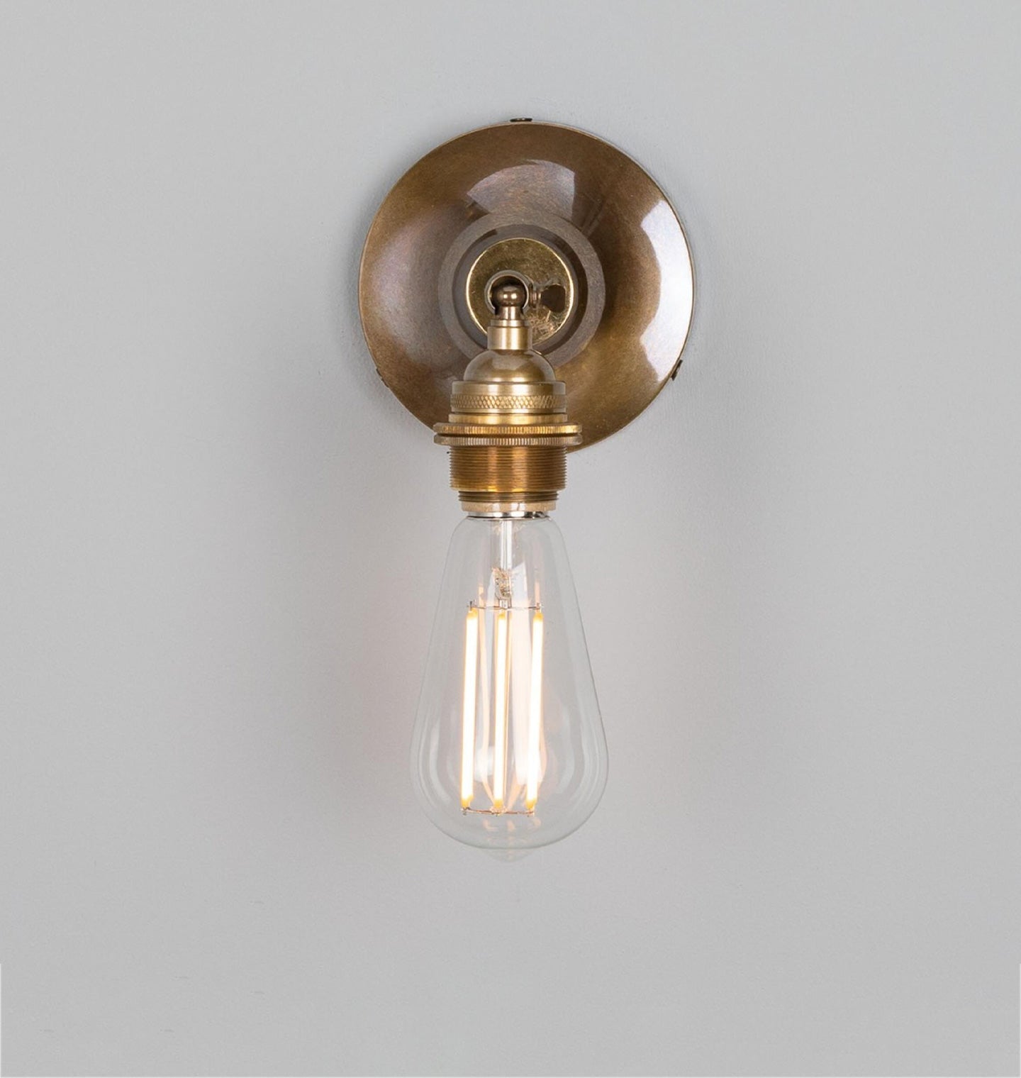 Amber Interiors - Chelsea Antique Brass Wall Sconce