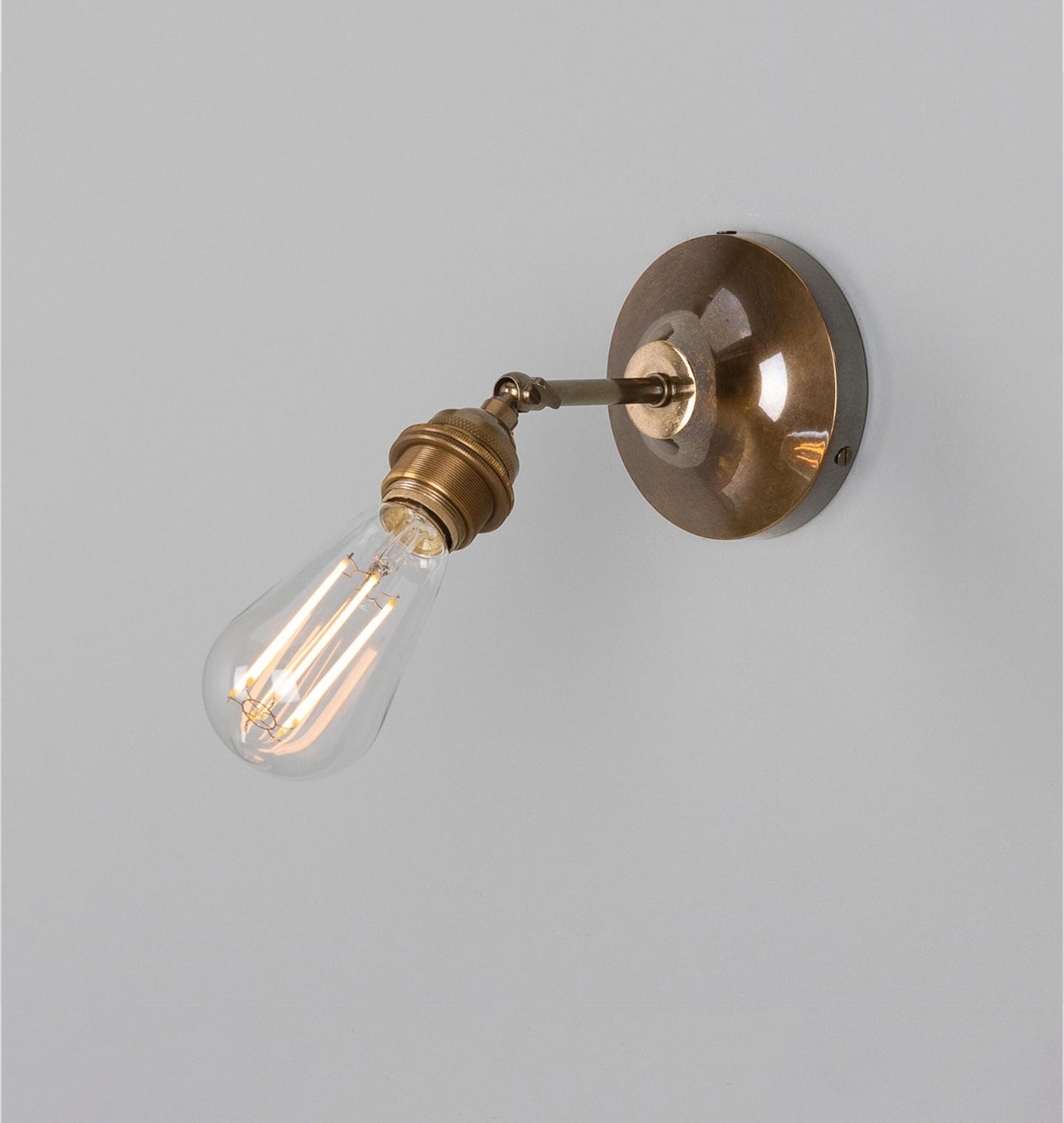 Amber Interiors - Chelsea Antique Brass Wall Sconce
