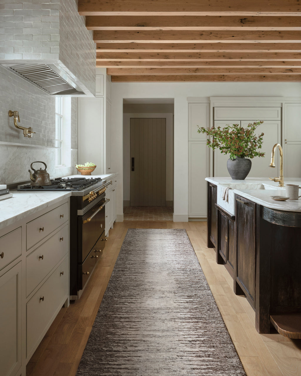 Amber Interiors - Mulholland MUL - 01 Bark / Natural Area Rug