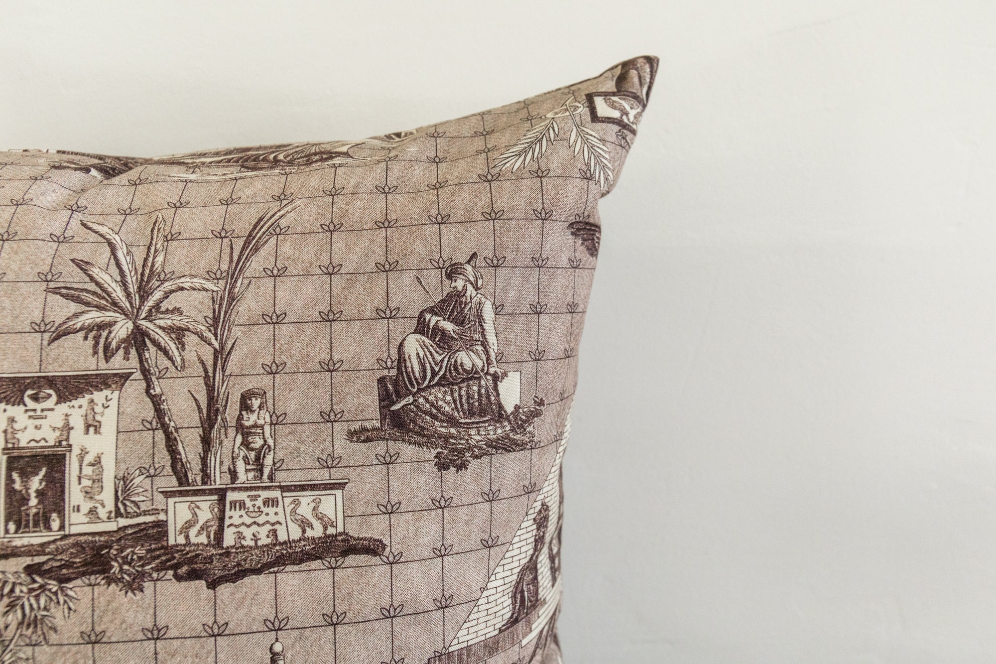 Nicky Kehoe - Monuments D' Egypte Pillow