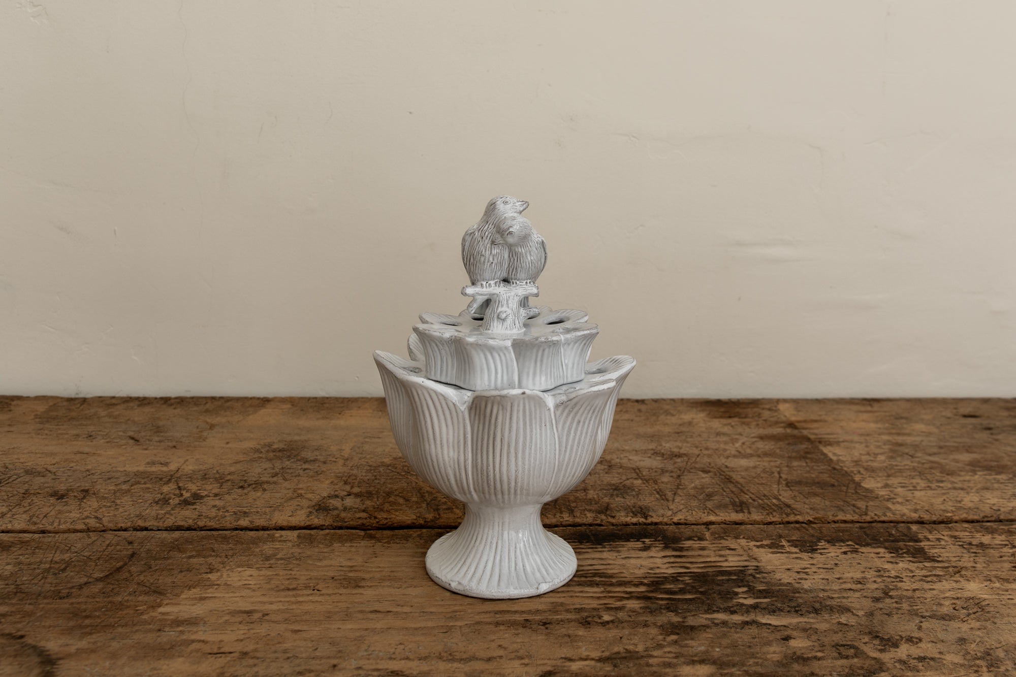 Nicky Kehoe - Artichoke Birds Couple Flower Holder