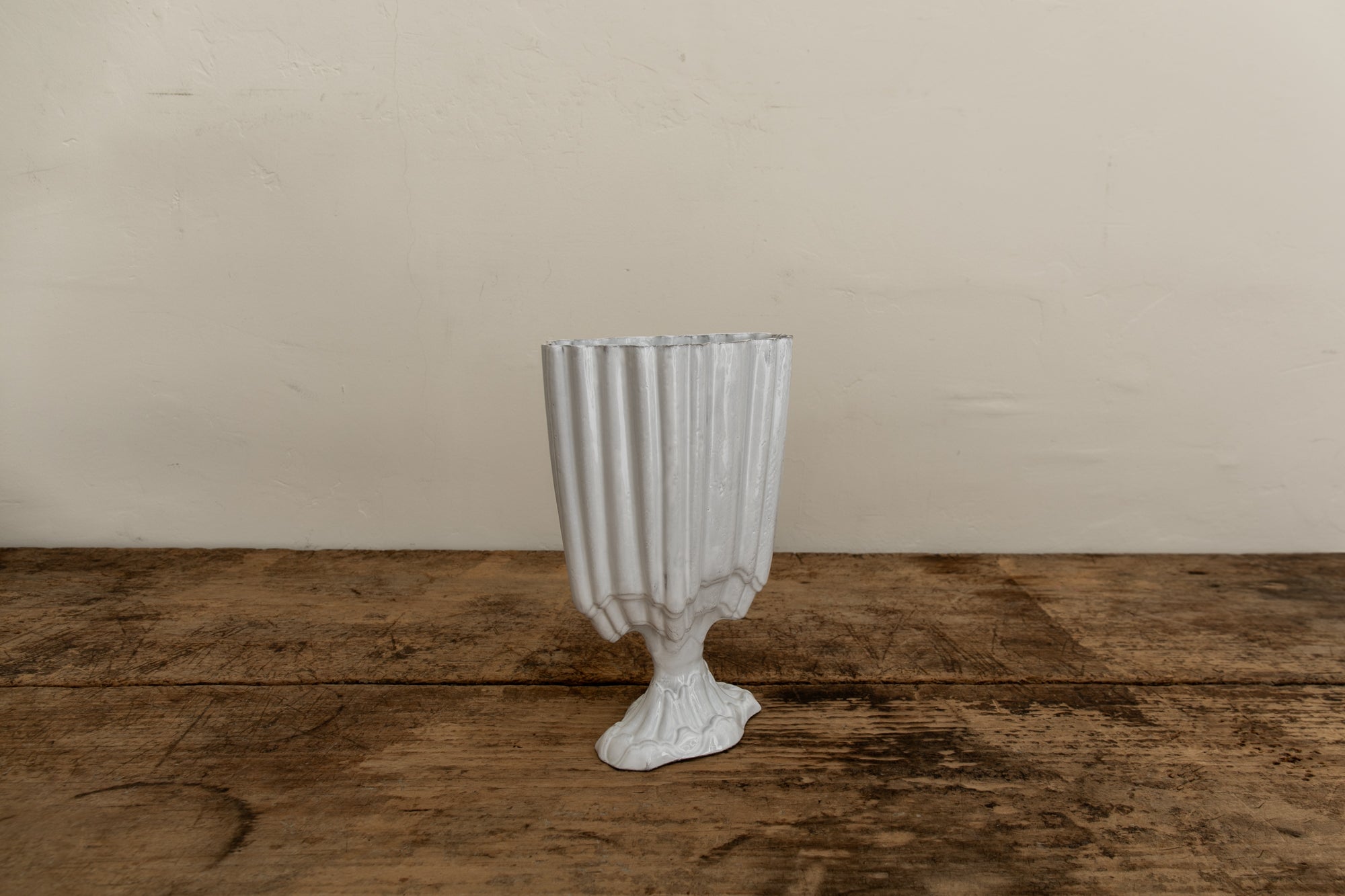 Nicky Kehoe - Rocaille Vase