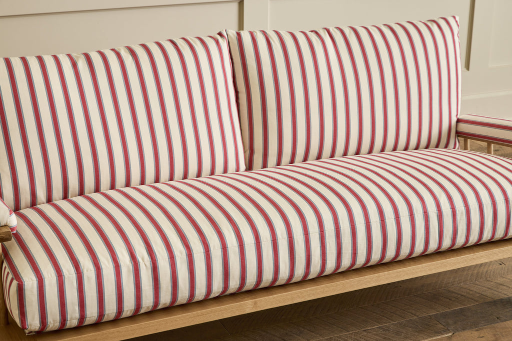 Nicky Kehoe - Spindle Back Viewing Settee