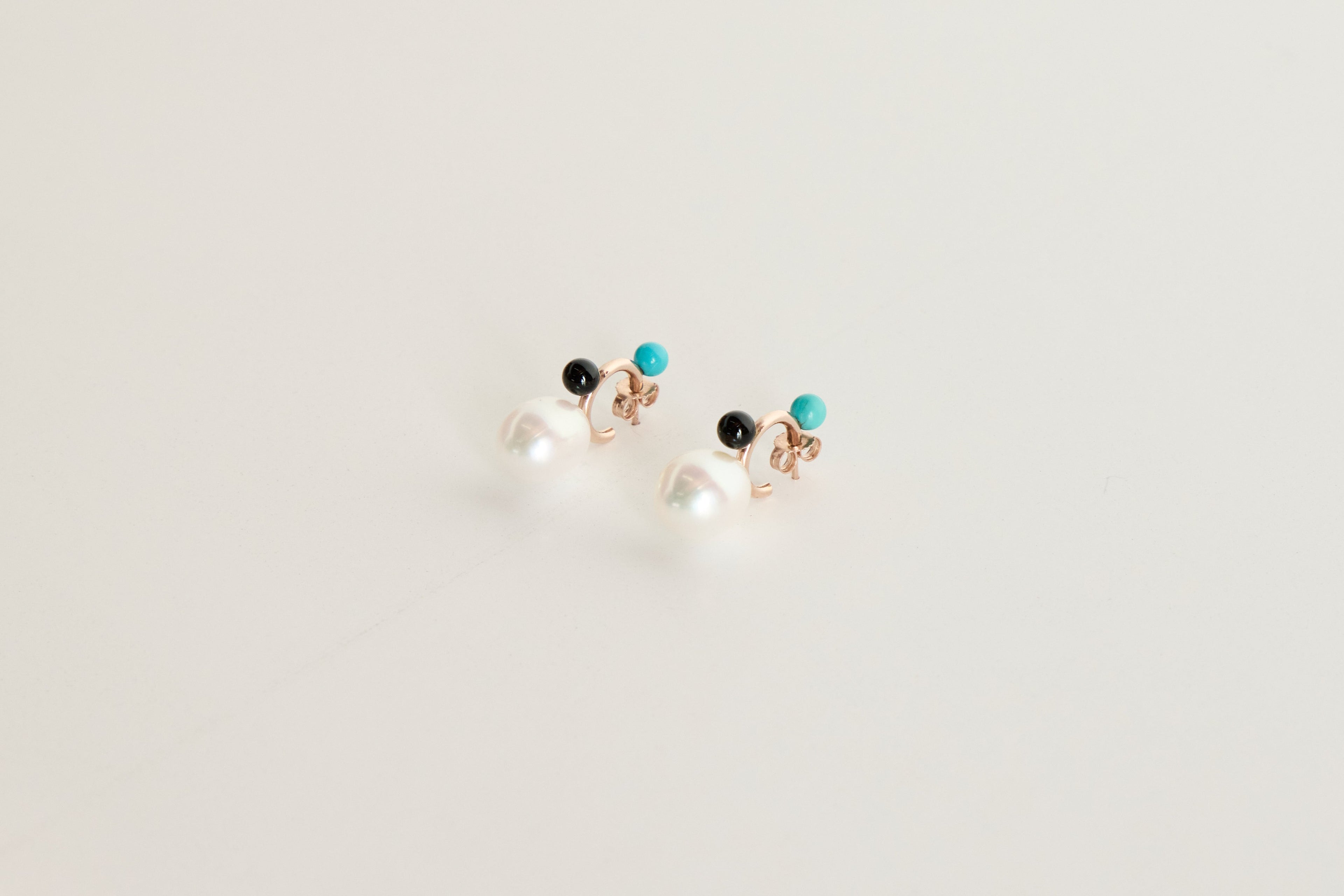 Nicky Kehoe - Single Opale Earring