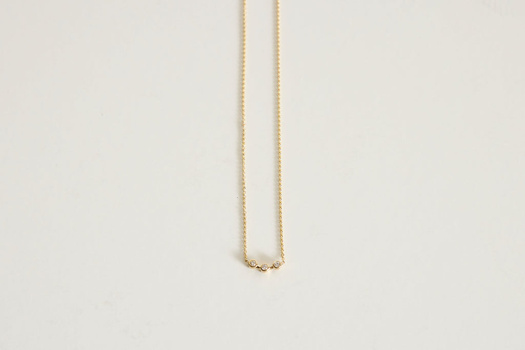 Nicky Kehoe - Cas Necklace with 3 Diamonds