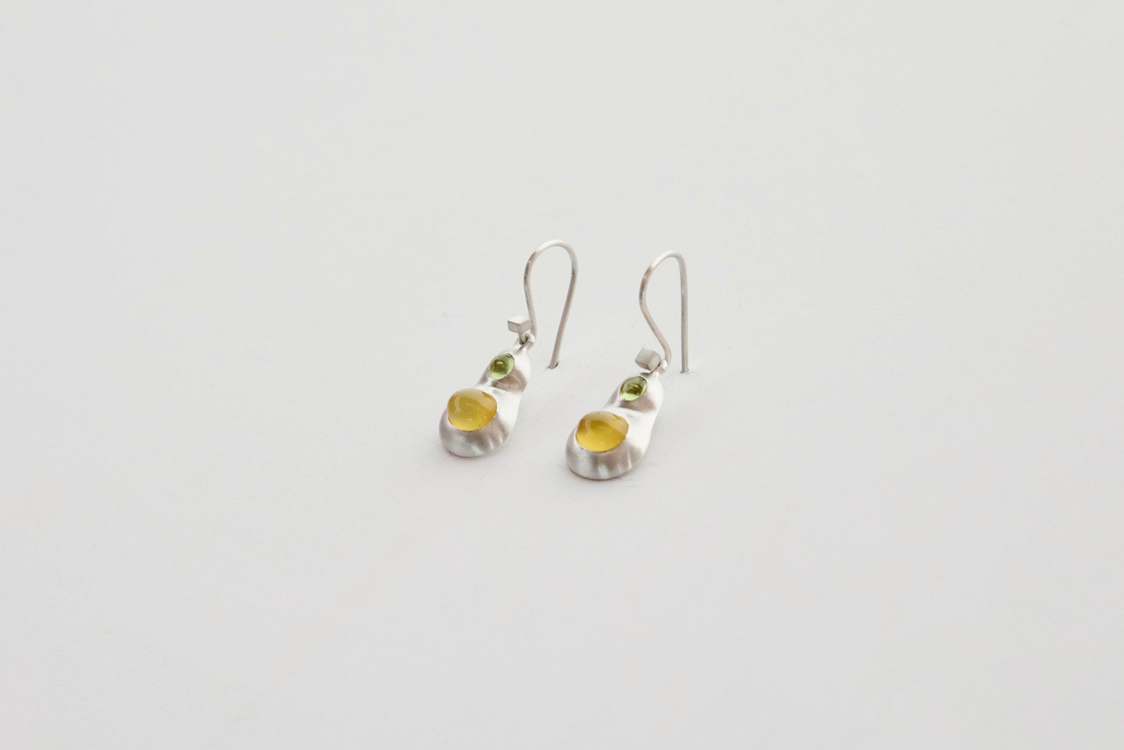 Nicky Kehoe - Pair of Chromatic Earrings