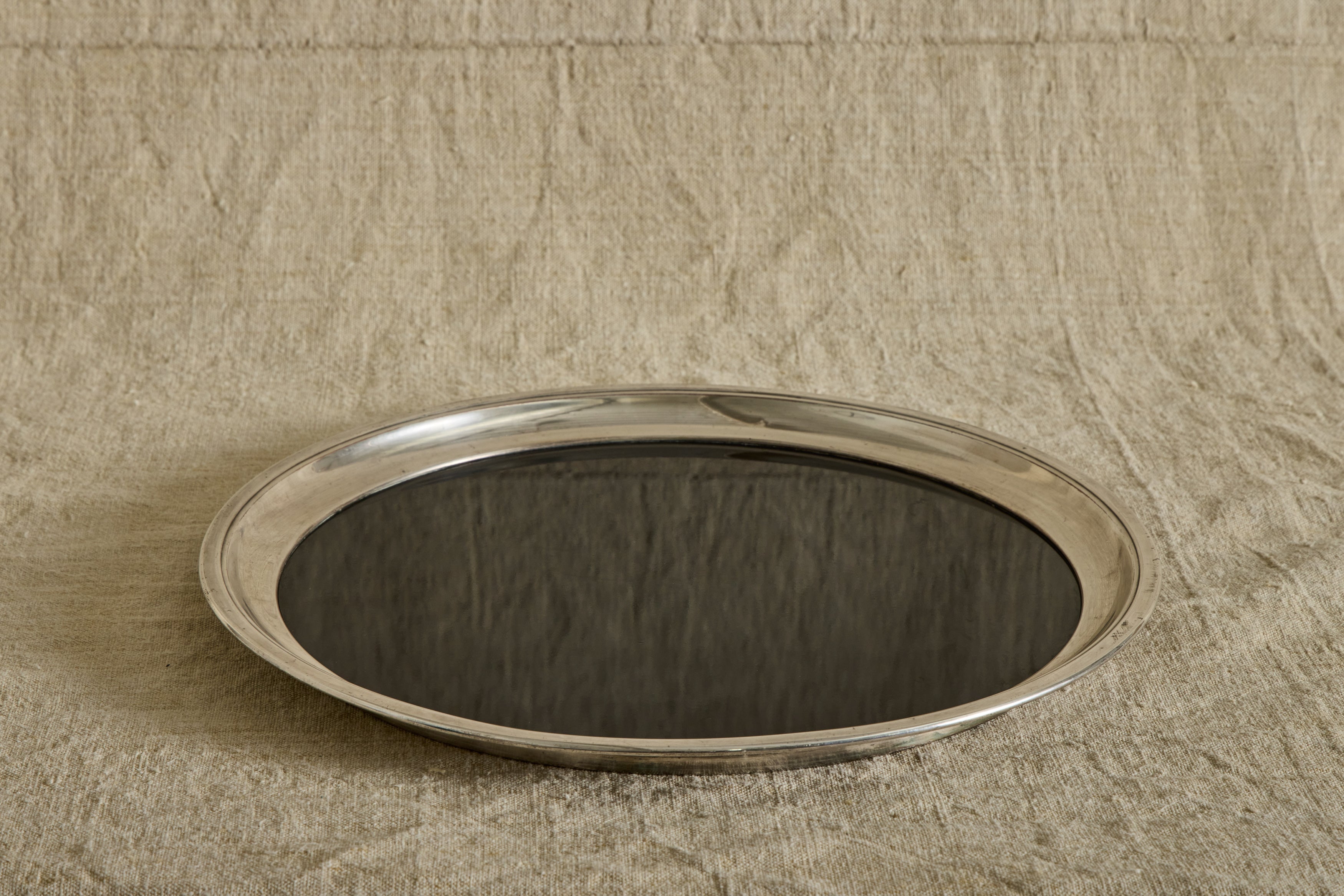 Nicky Kehoe - Crescent Round Serving Tray 16"