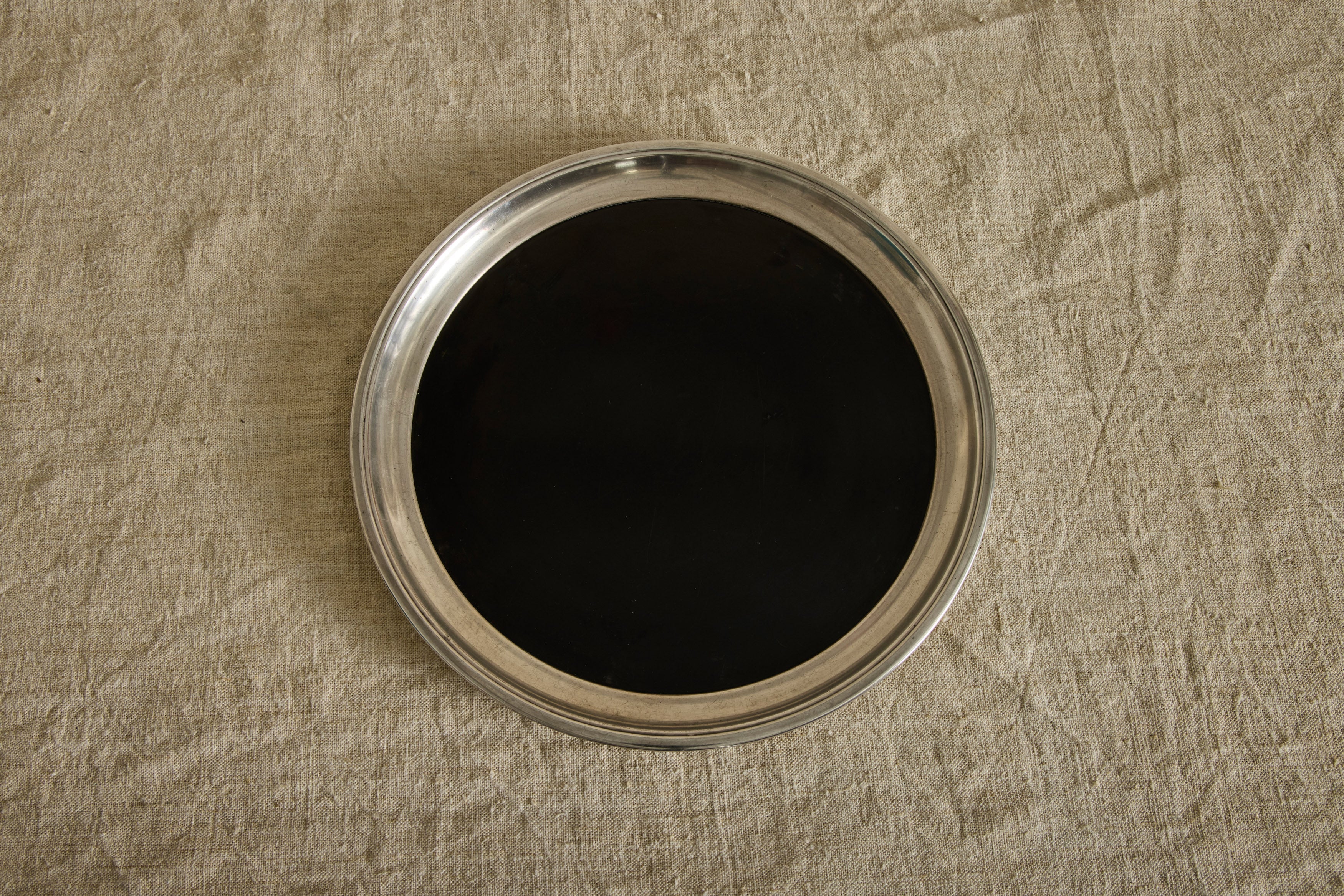 Nicky Kehoe - Crescent Round Serving Tray 14"