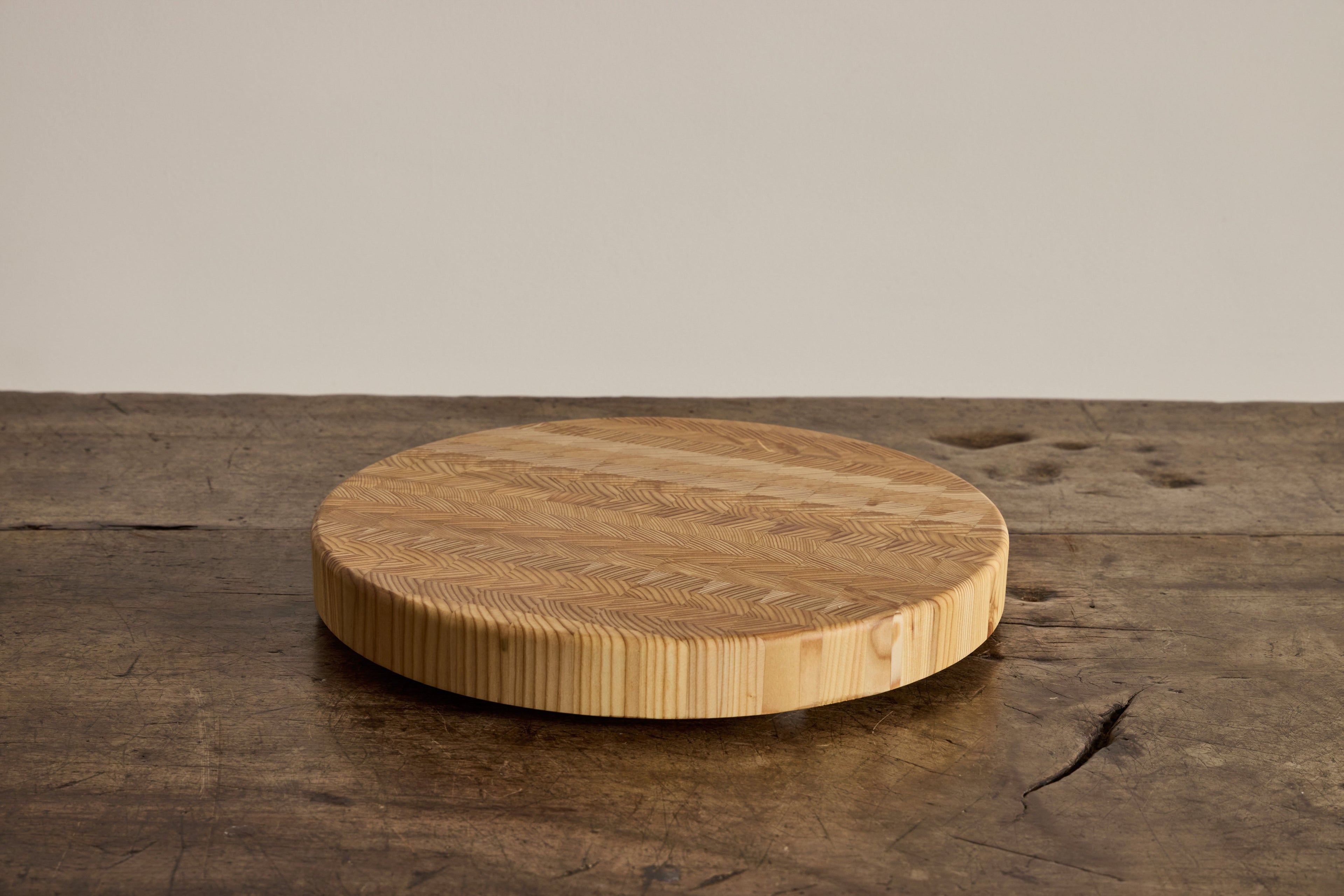 Nicky Kehoe - Round Cutting Board