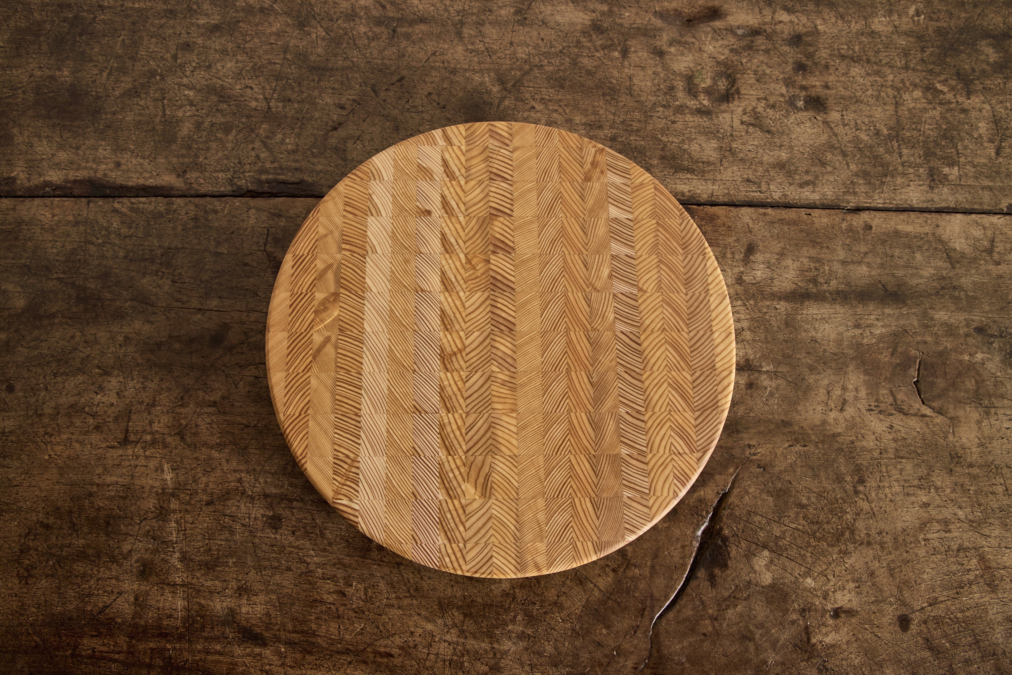Nicky Kehoe - Round Cutting Board