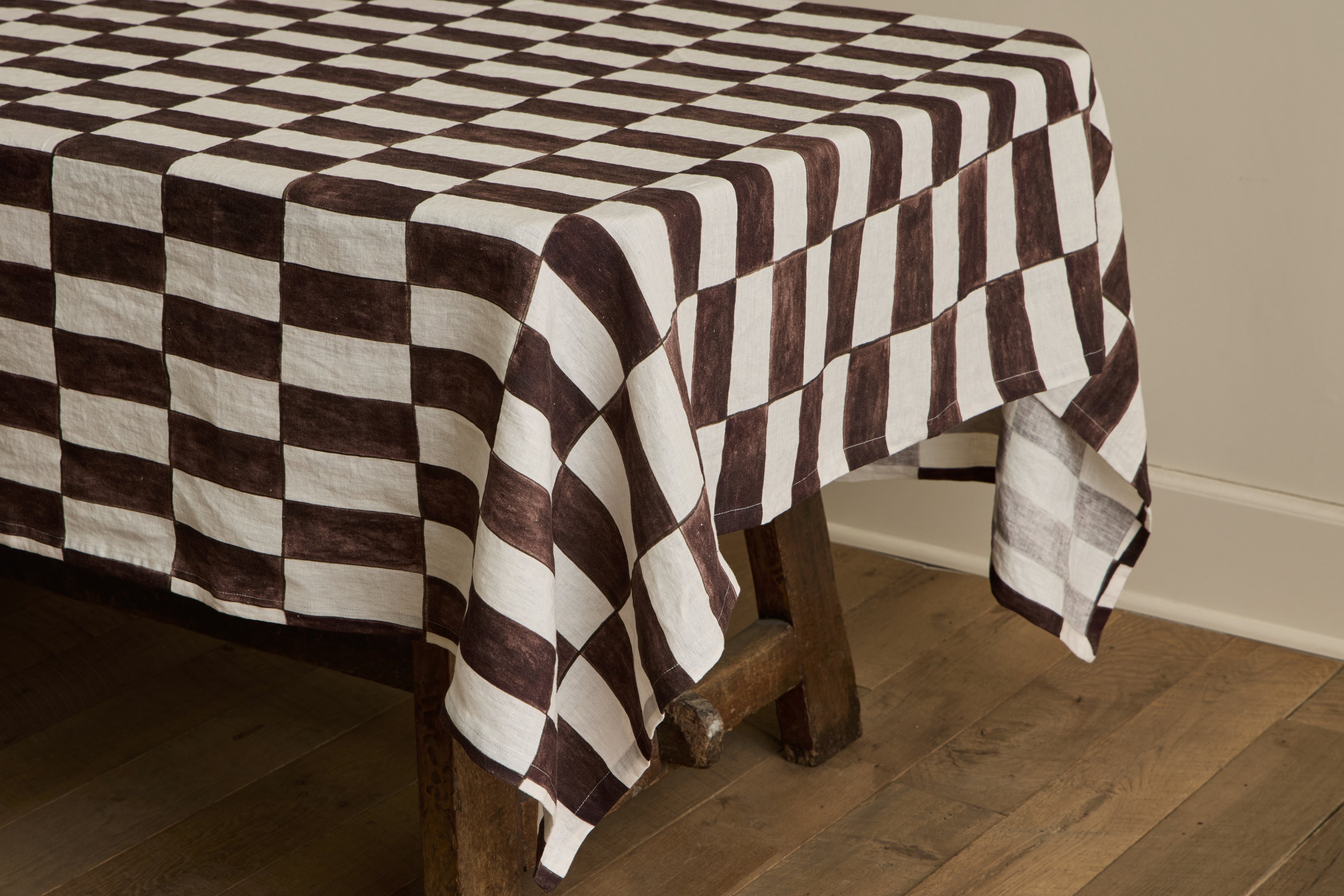 Nicky Kehoe - Linen Tablecloth in Brick Pattern