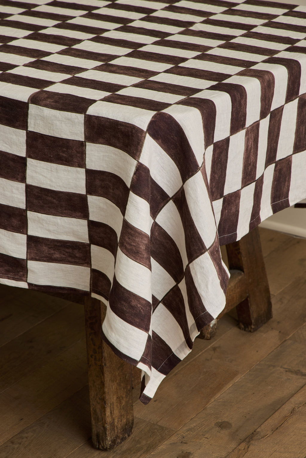 Nicky Kehoe - Linen Tablecloth in Brick Pattern