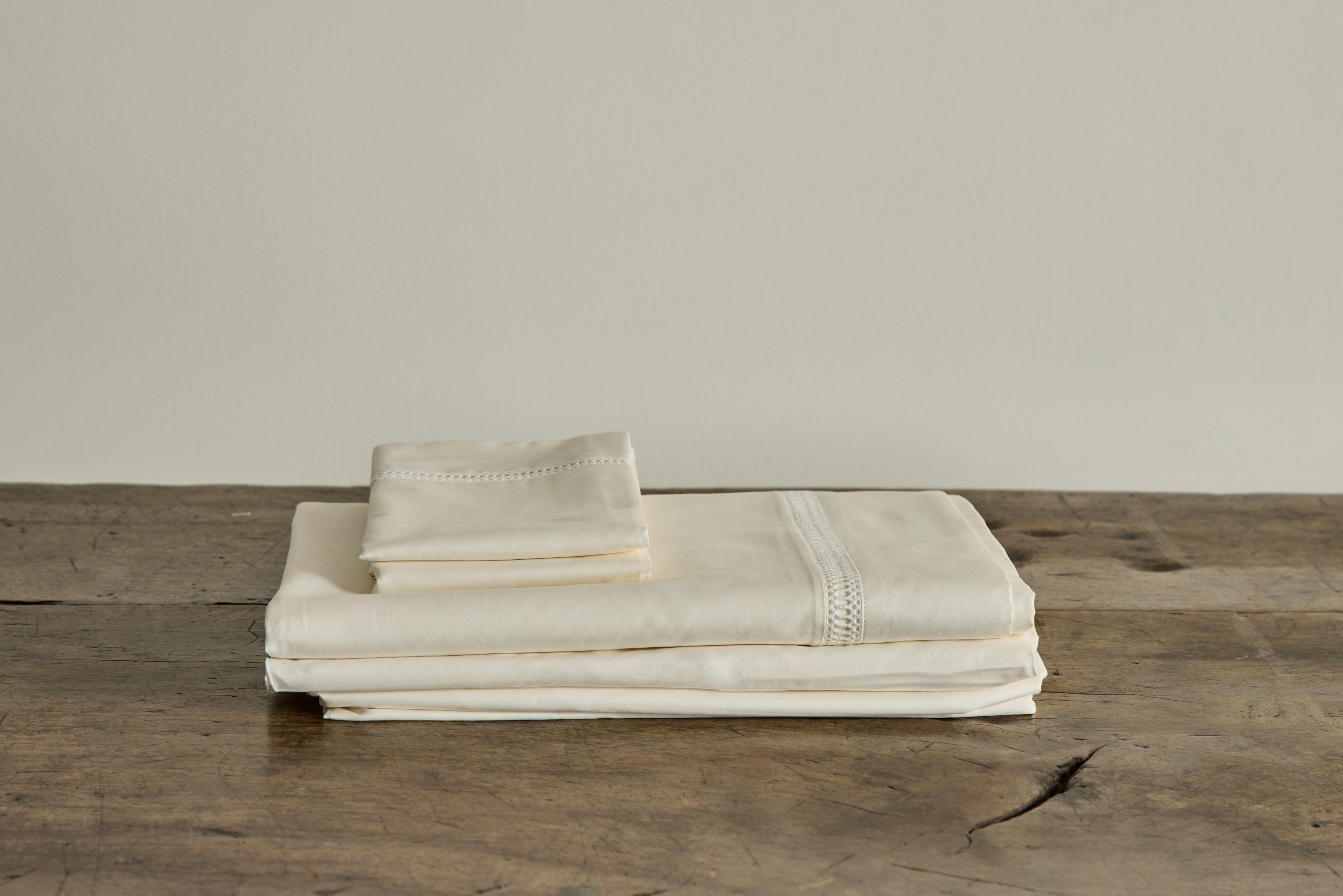 Nicky Kehoe - Cotton Percale Sheet Set in Natural