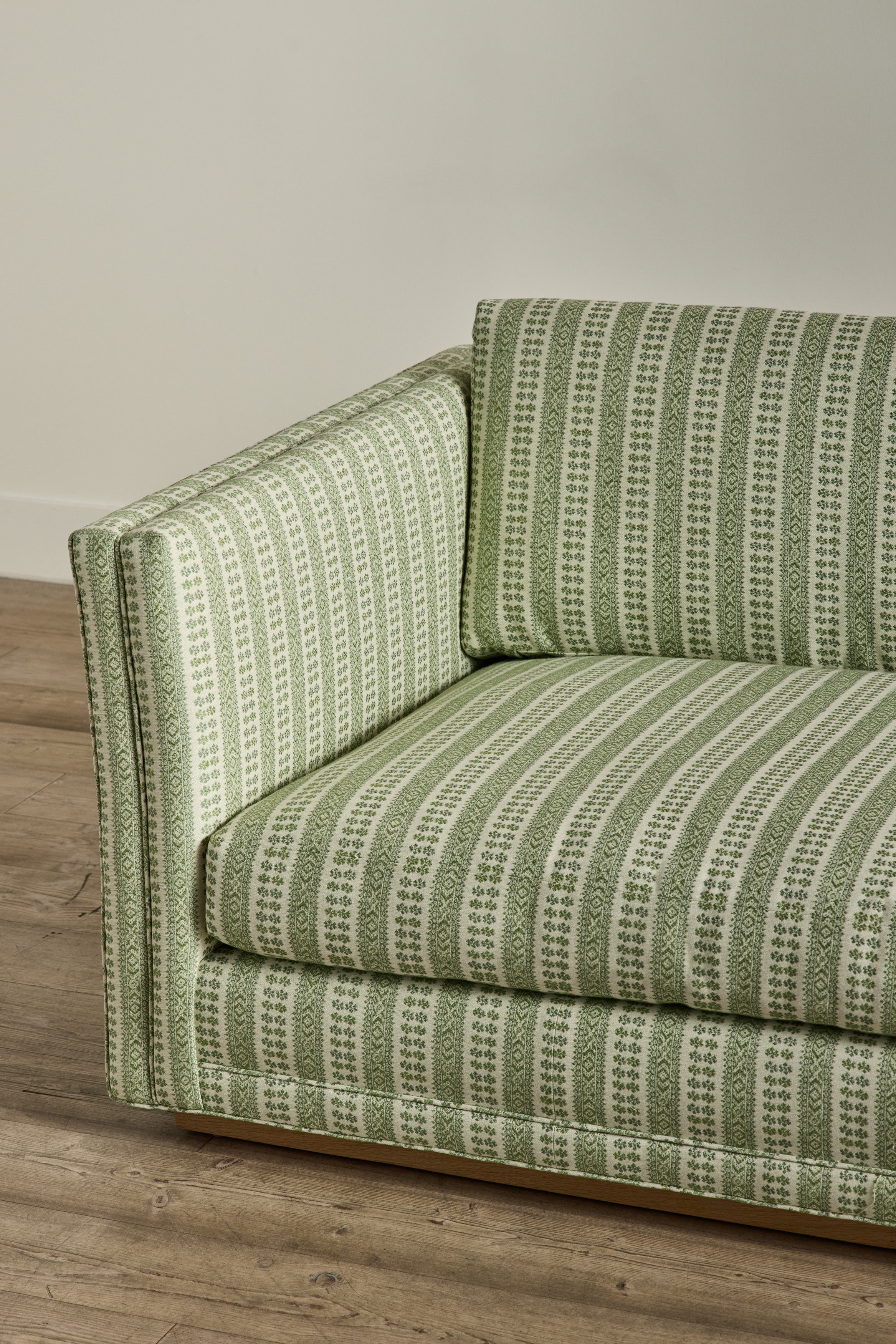 Nicky Kehoe - Modern Sofa, 90"