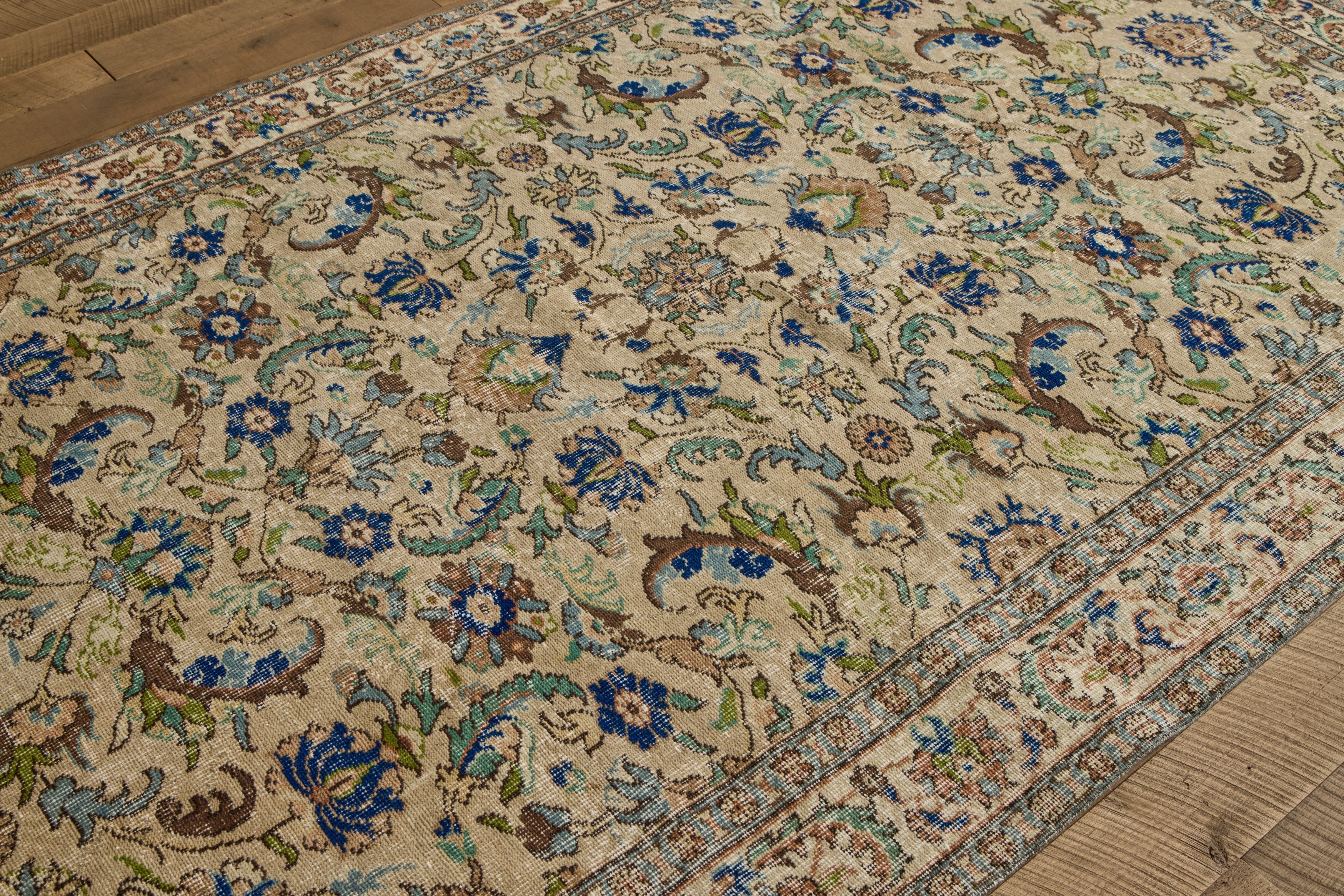 Nicky Kehoe - Floral Kayseri Rug 5'7 X 9'4