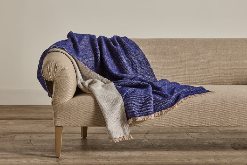Nicky Kehoe - Cashmere Throw in Blue Ivory