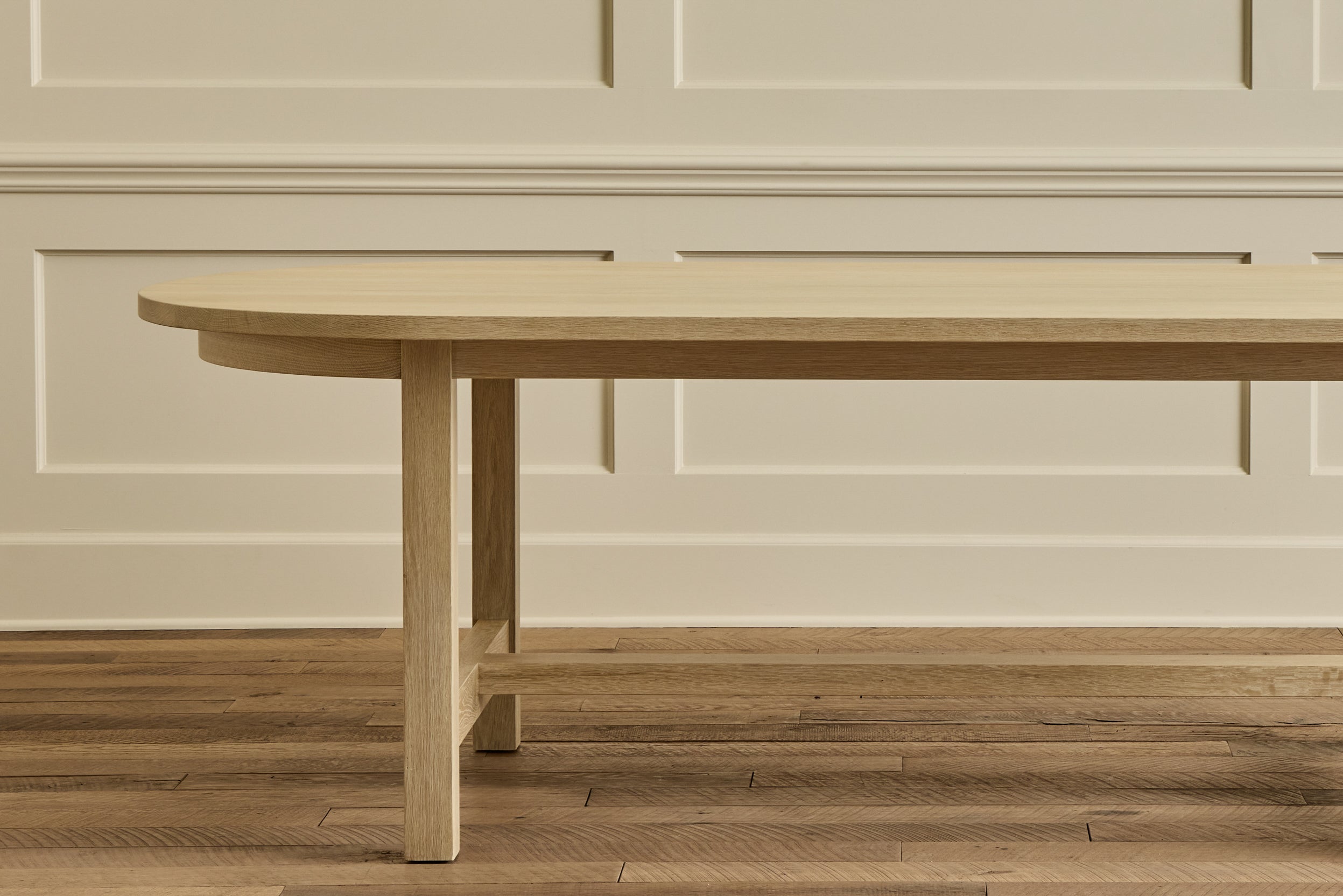 Nicky Kehoe - Oval Harvest Dining Table, 96"