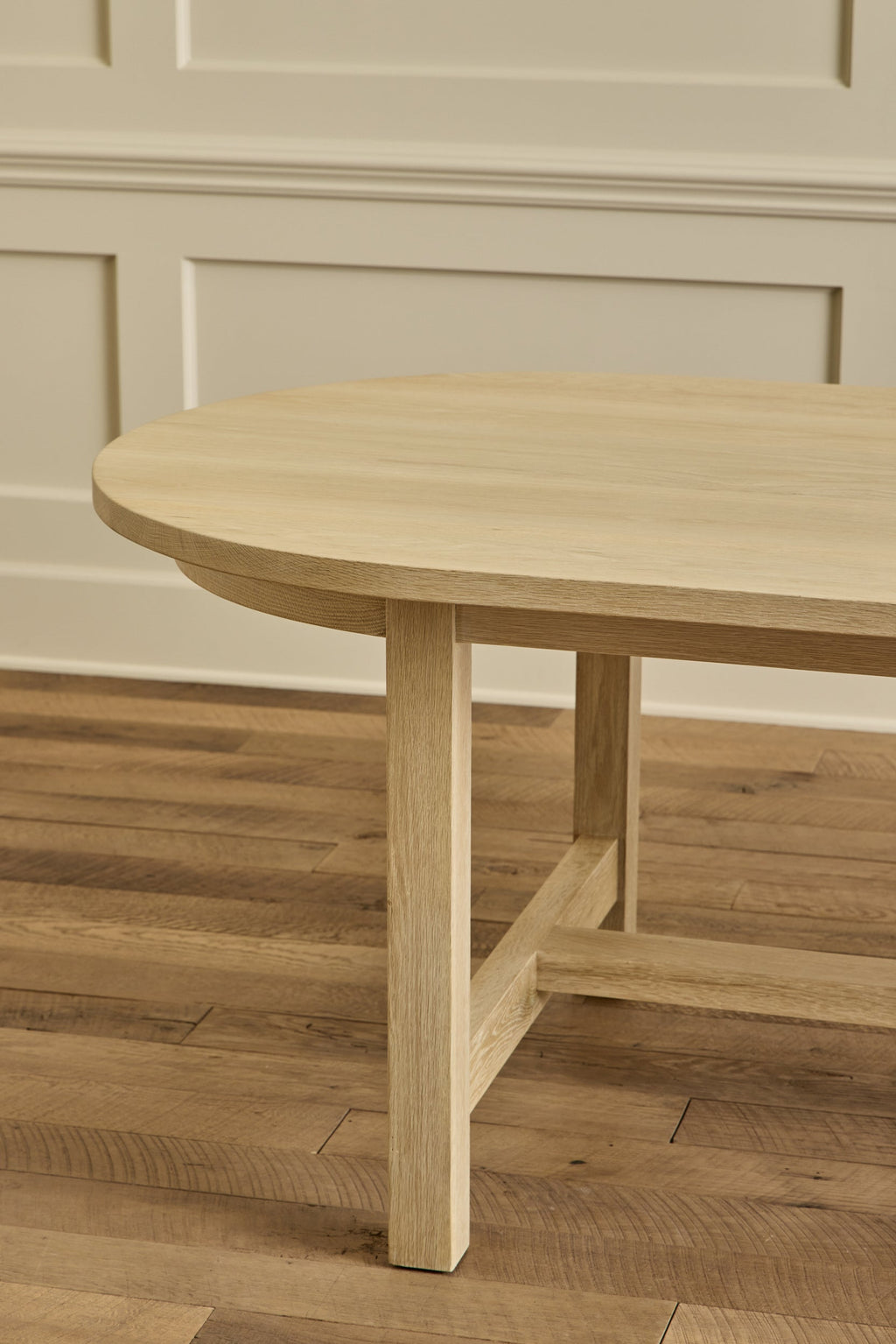 Nicky Kehoe - Oval Harvest Dining Table, 96"