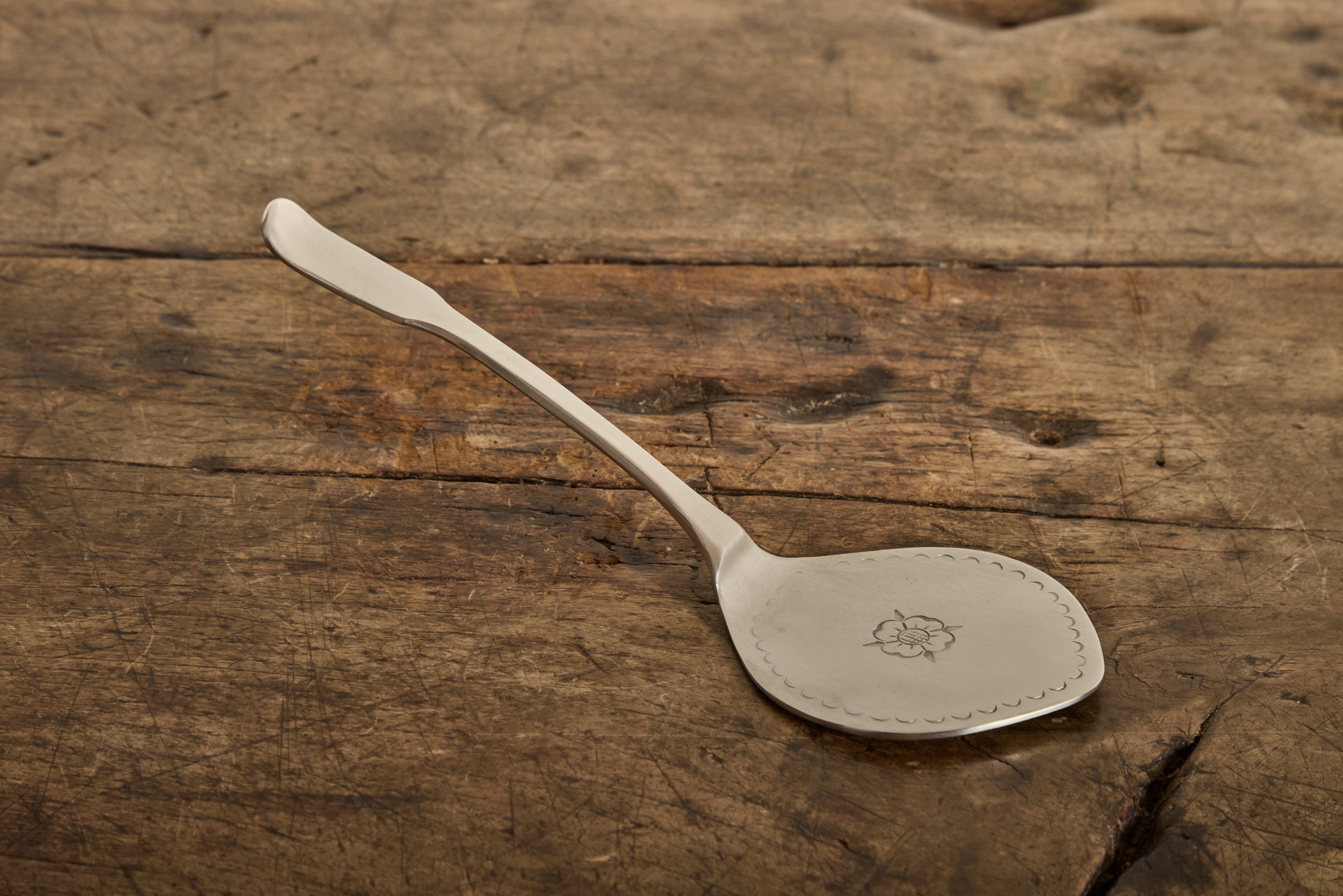 Nicky Kehoe - Pewter Flat Server