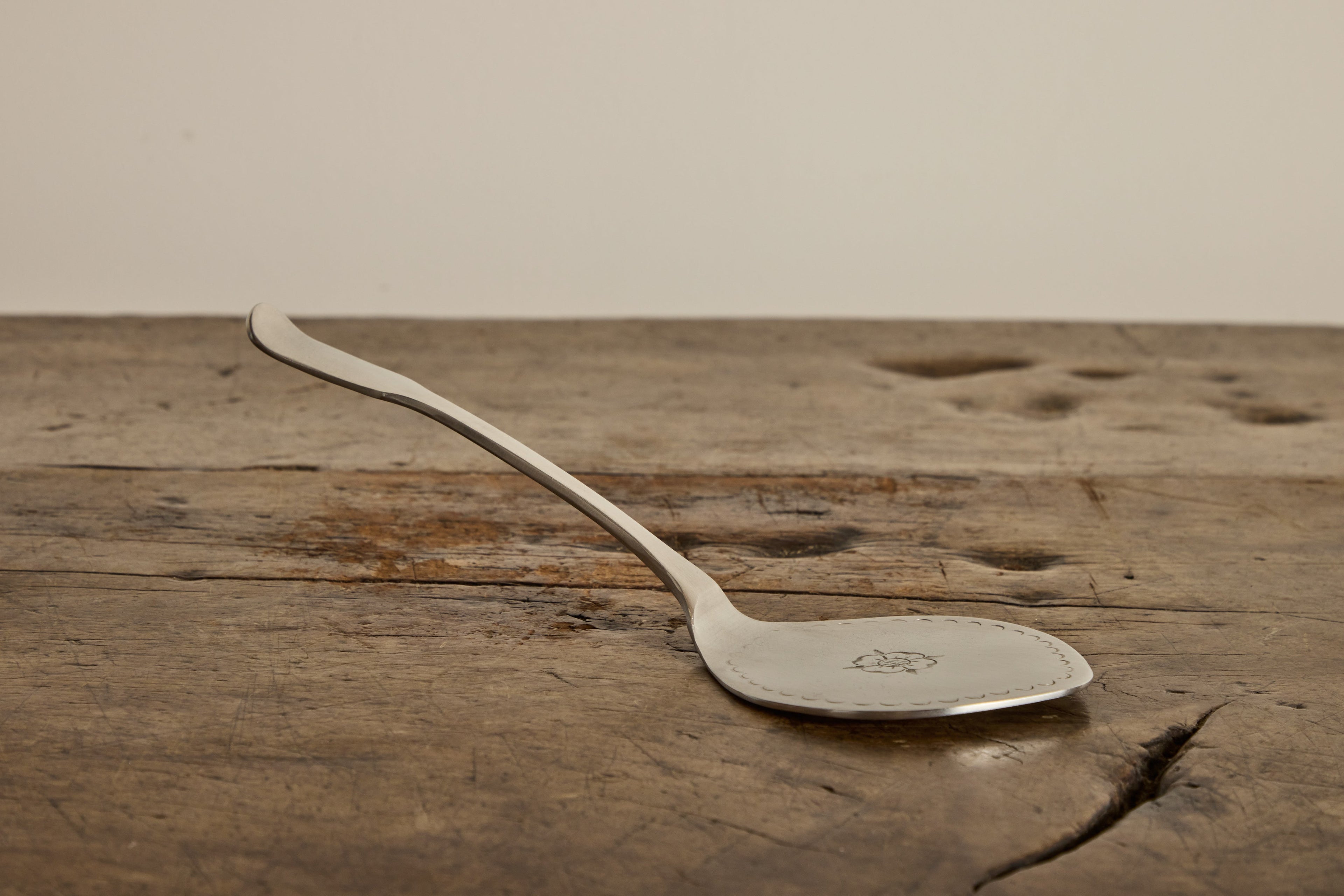 Nicky Kehoe - Pewter Flat Server
