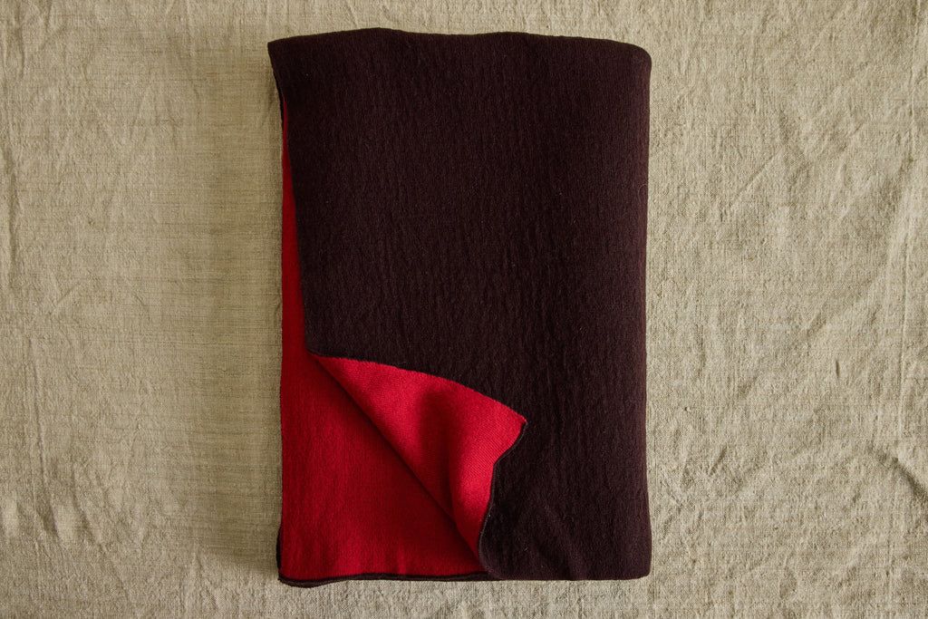 Nicky Kehoe - Cashmere Throw in Scarlet/Espresso