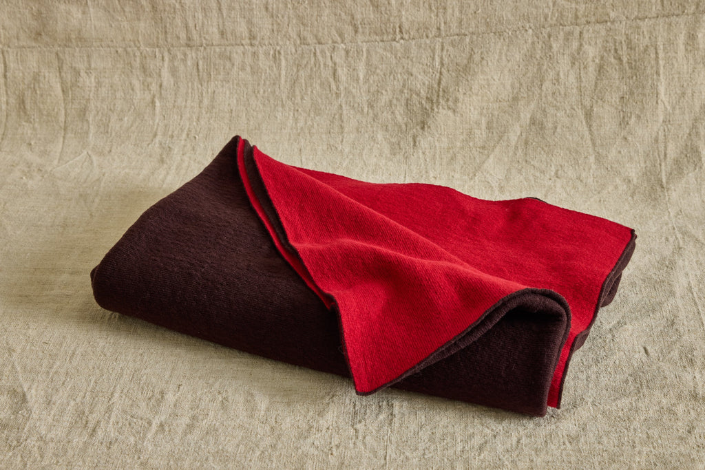 Nicky Kehoe - Cashmere Throw in Scarlet/Espresso