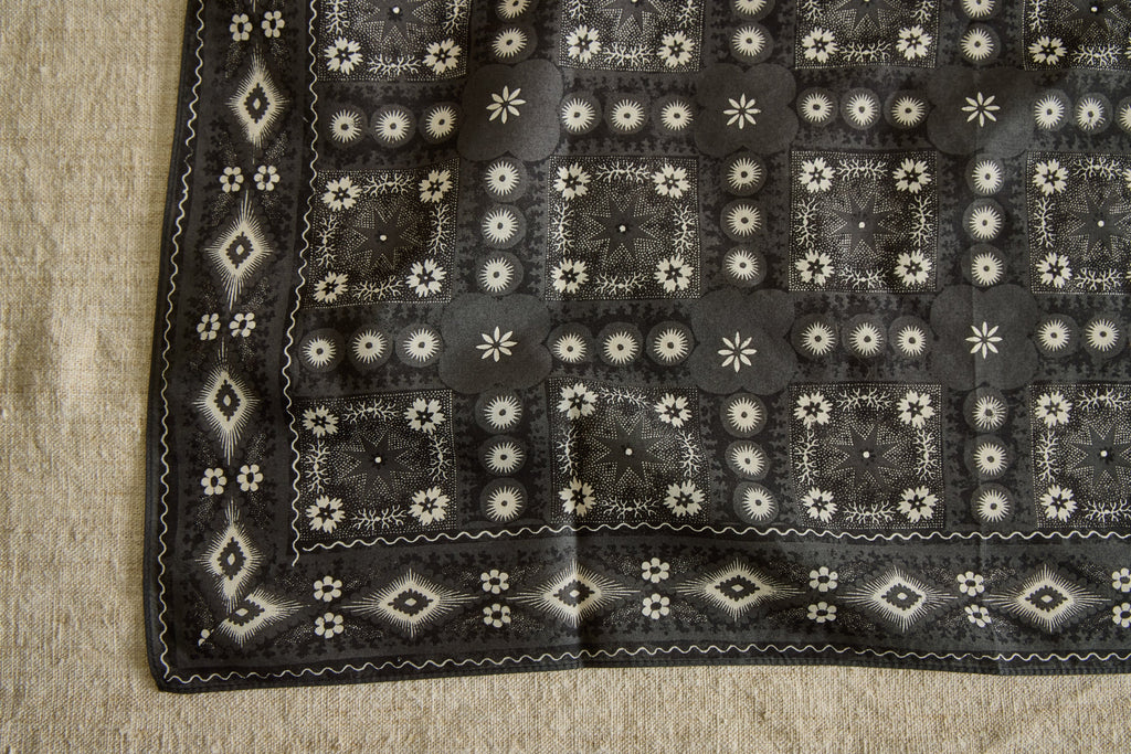 Nicky Kehoe - Maryn Bandanas, No. 02