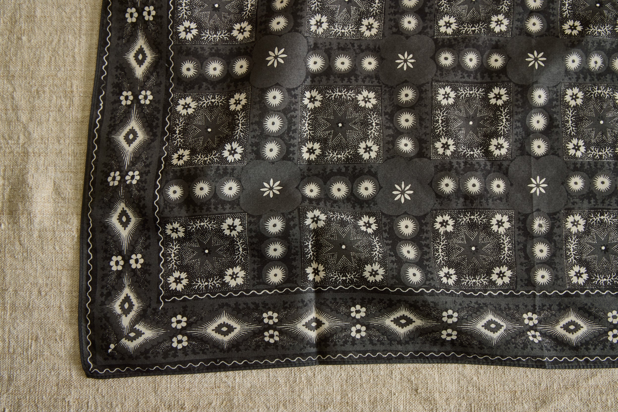 Nicky Kehoe - Maryn Bandanas, No. 02