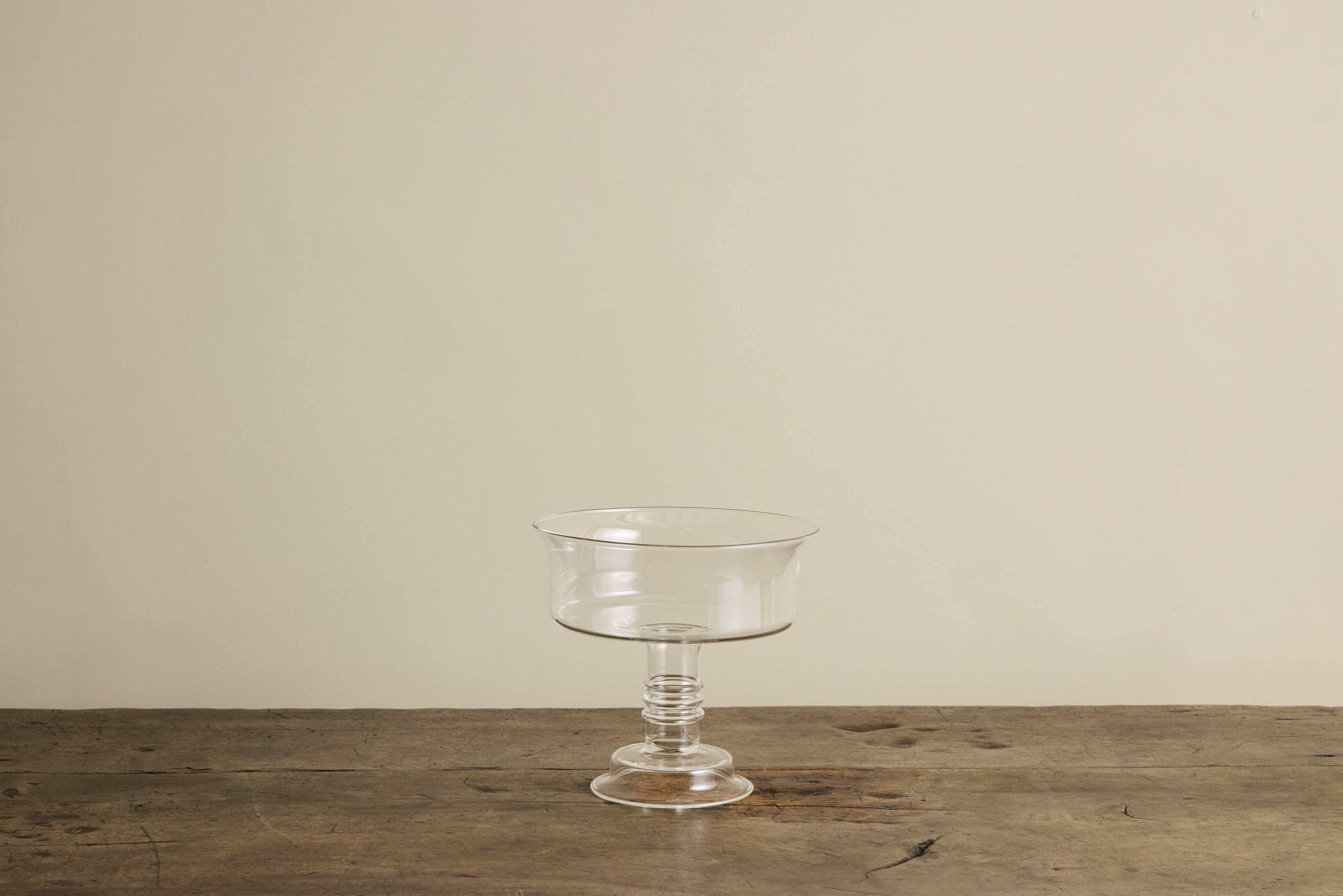 Nicky Kehoe - Limburg Glass Fruitstand