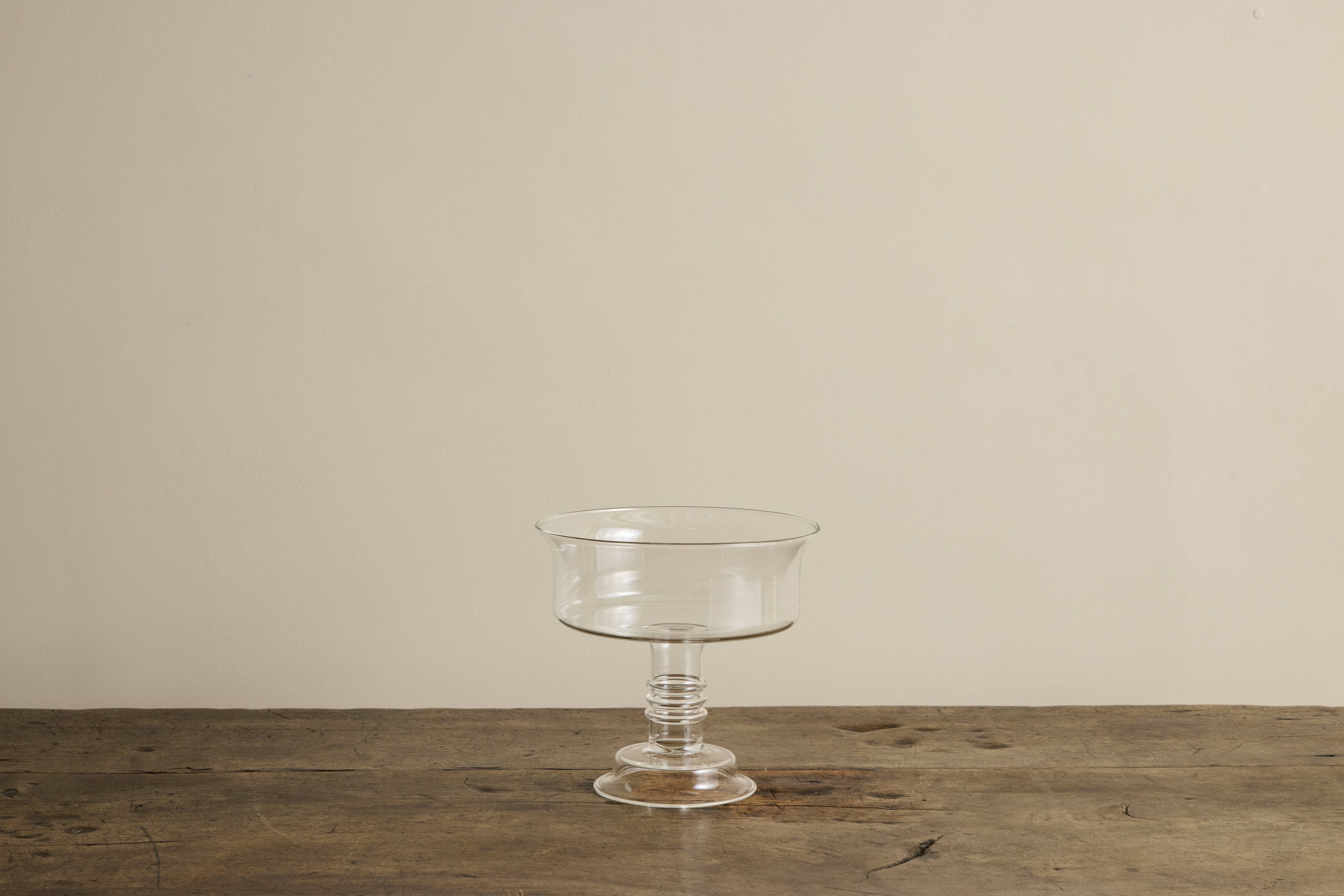 Nicky Kehoe - Limburg Glass Fruitstand